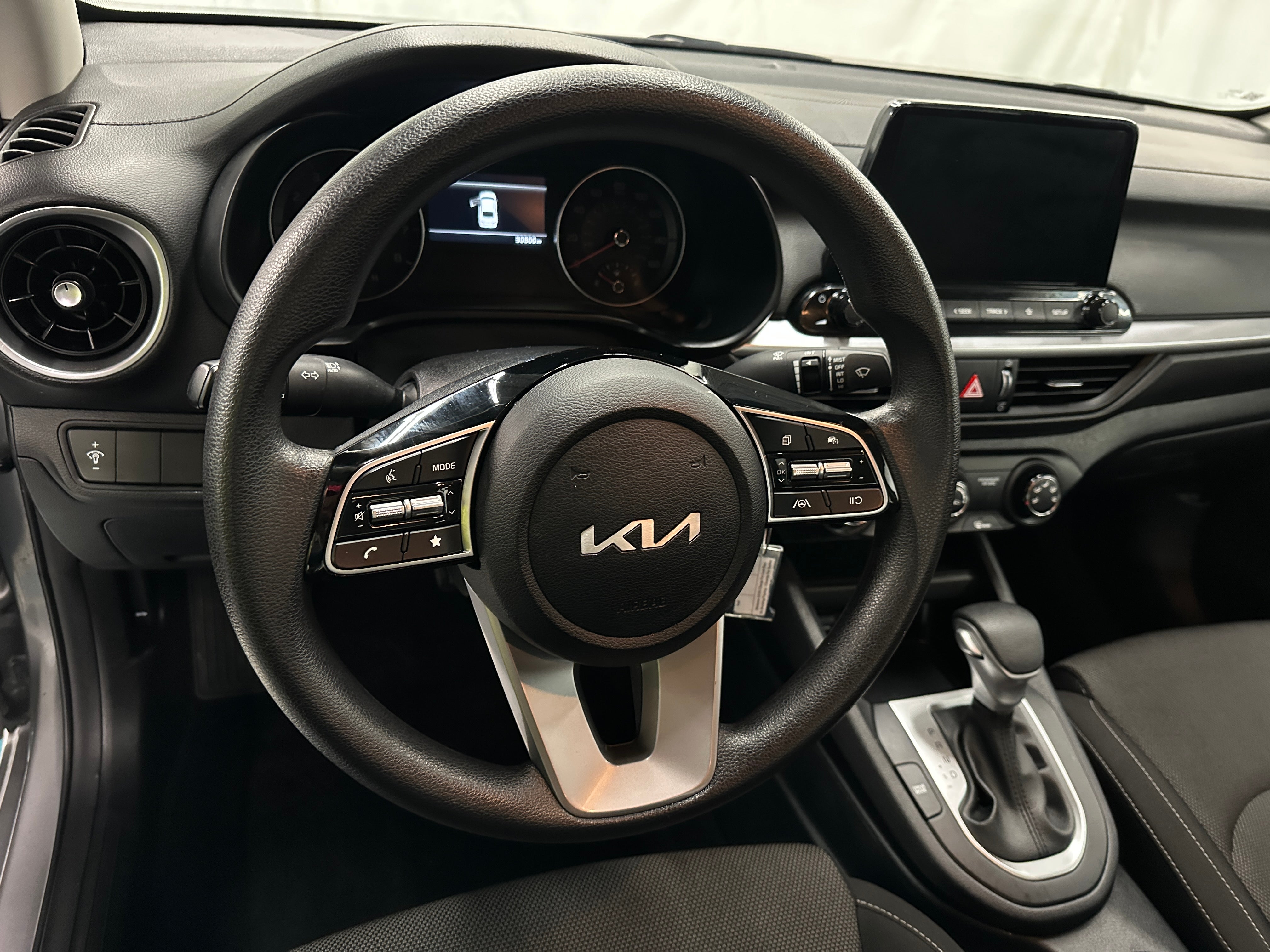 2024 Kia Forte LXS 5
