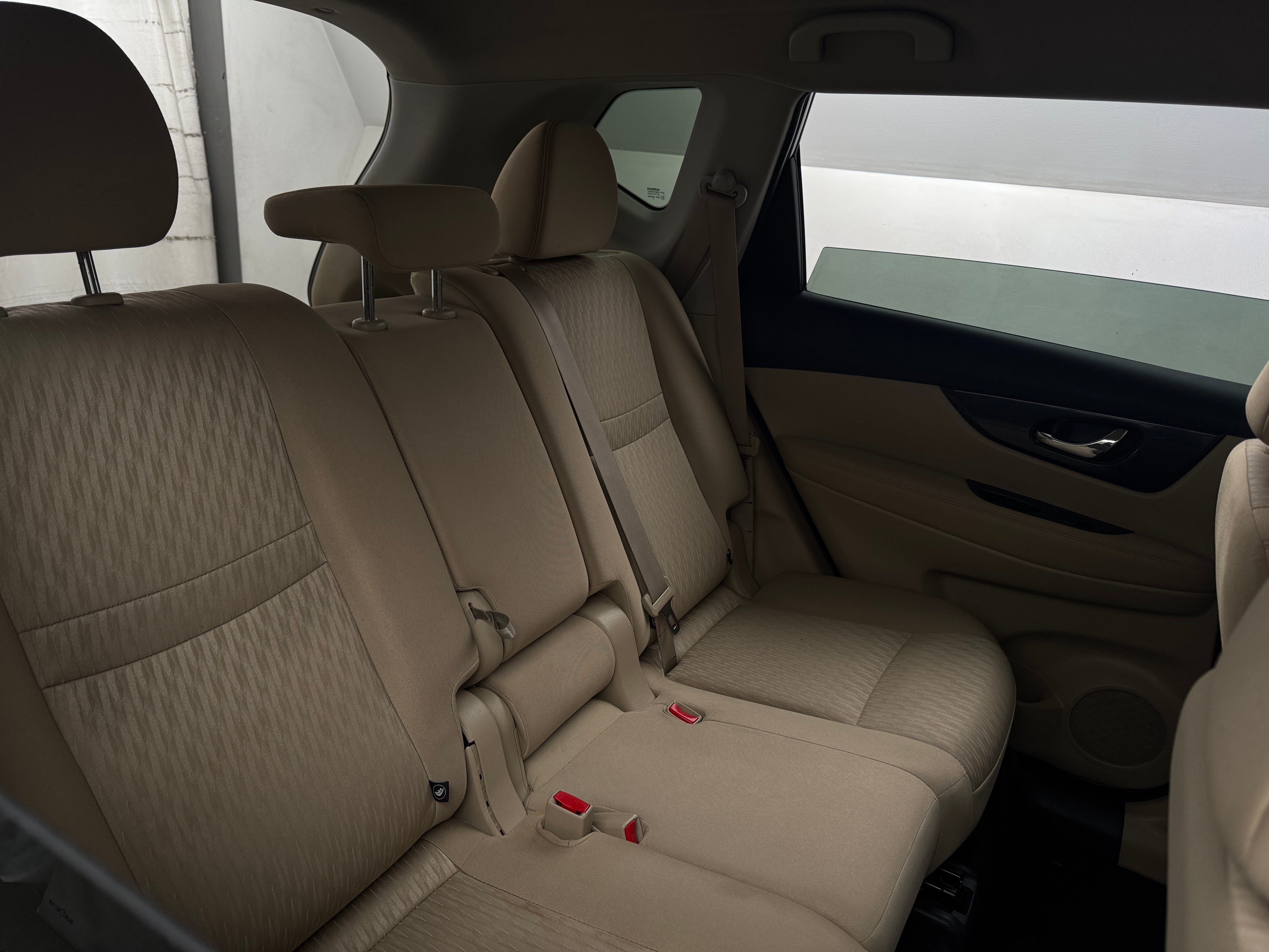 2017 Nissan Rogue SV 6