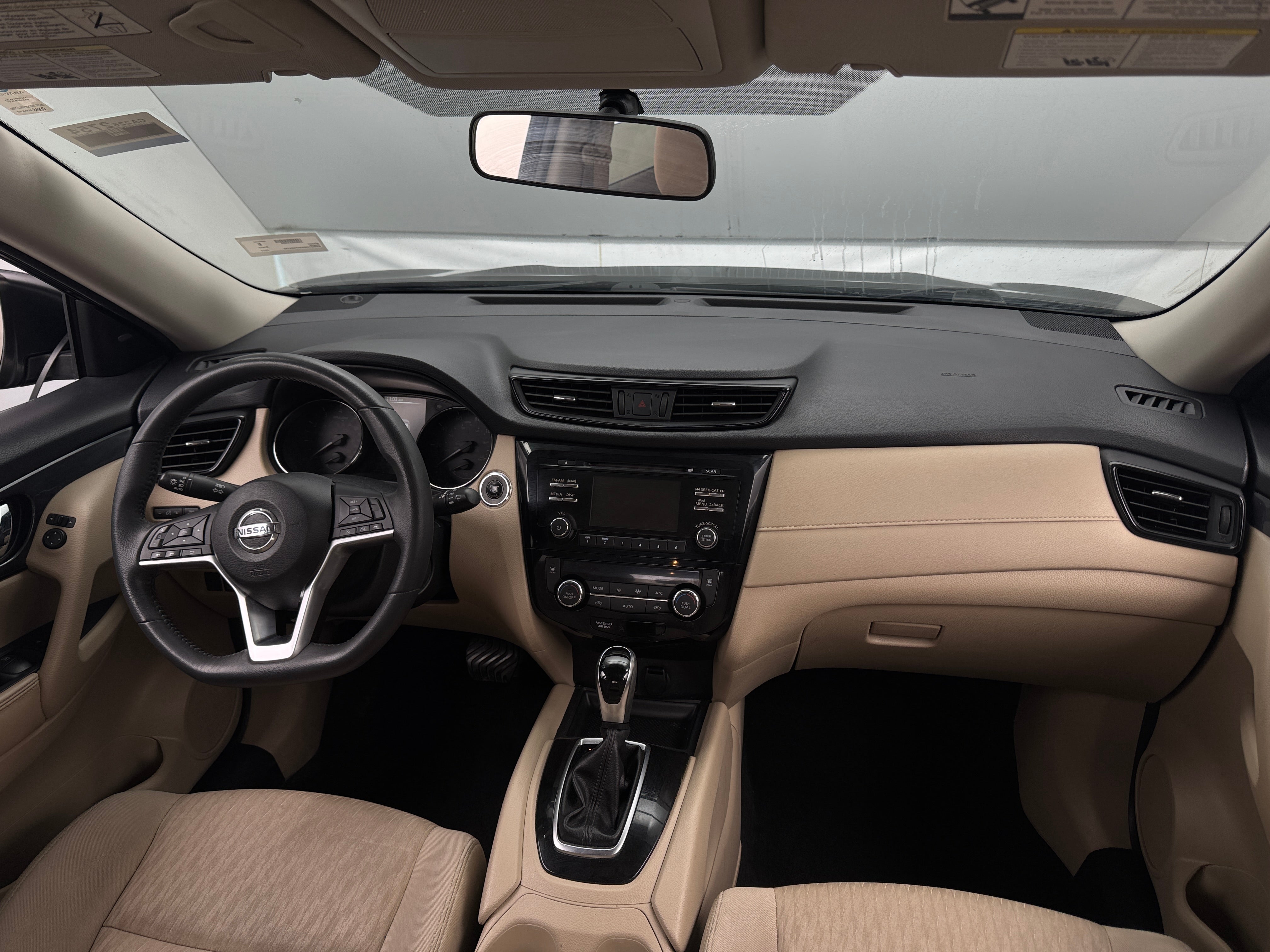 2017 Nissan Rogue SV 3
