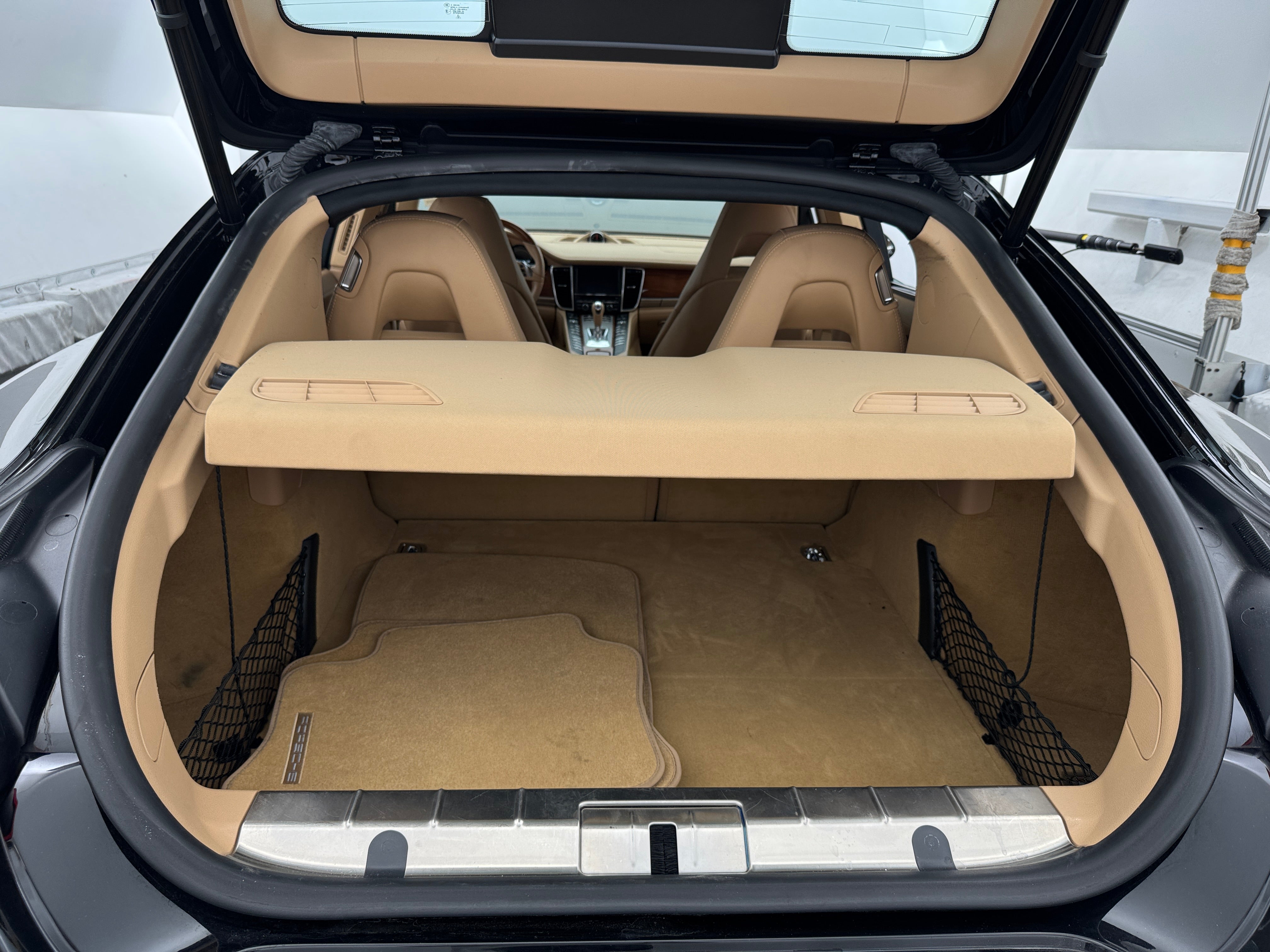 2012 Porsche Panamera 4S 6