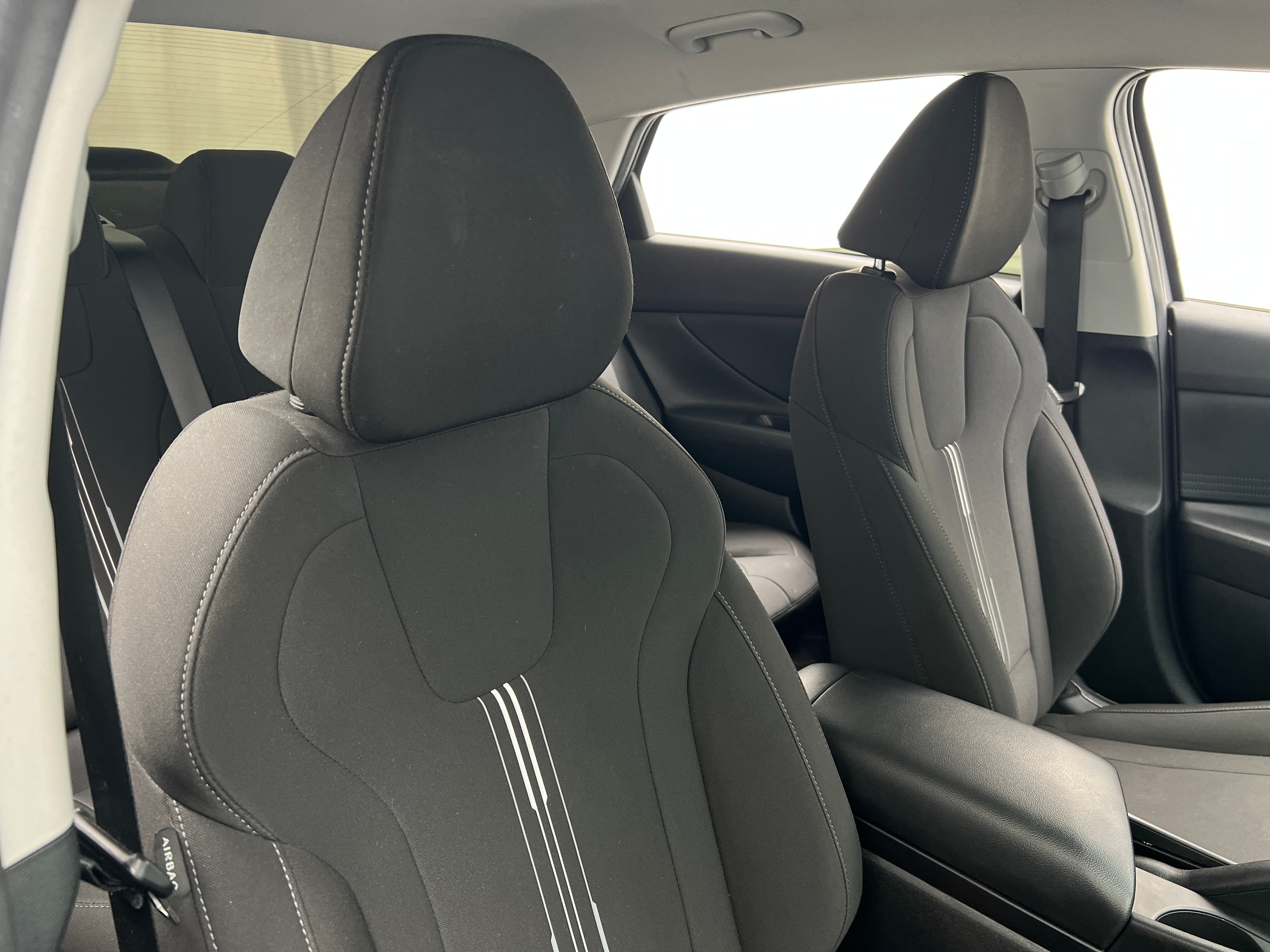 2024 Hyundai Elantra SEL 2