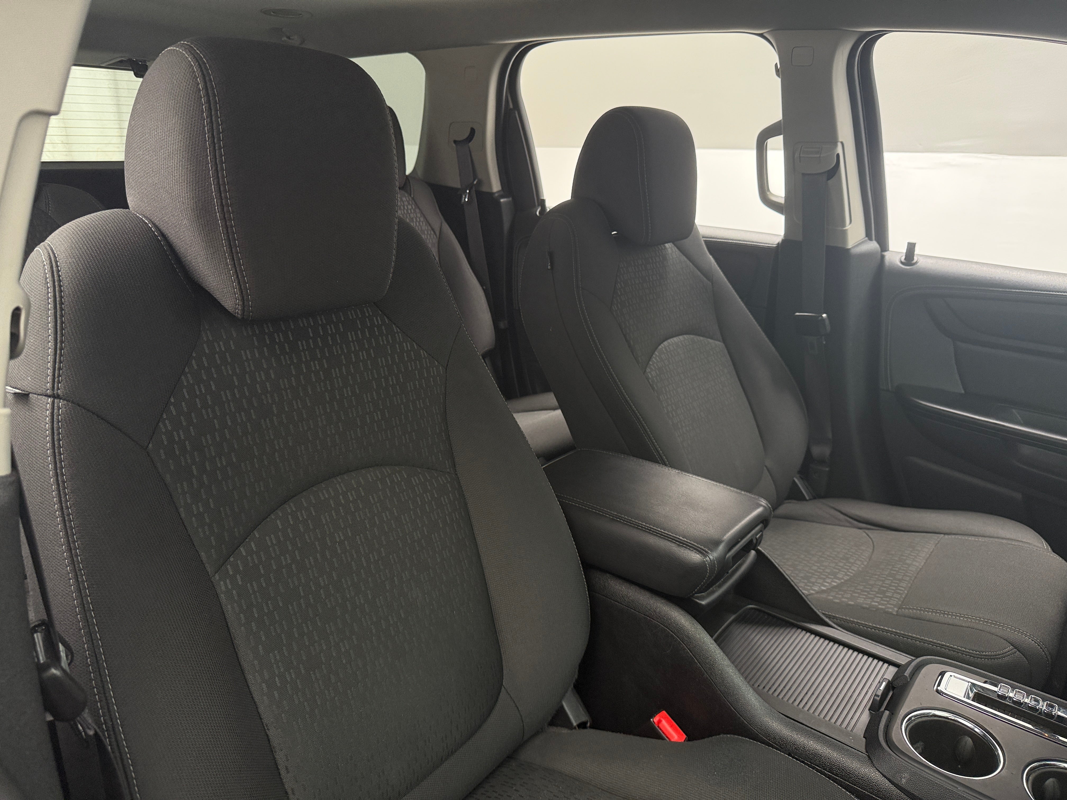 2015 GMC Acadia SLE 2