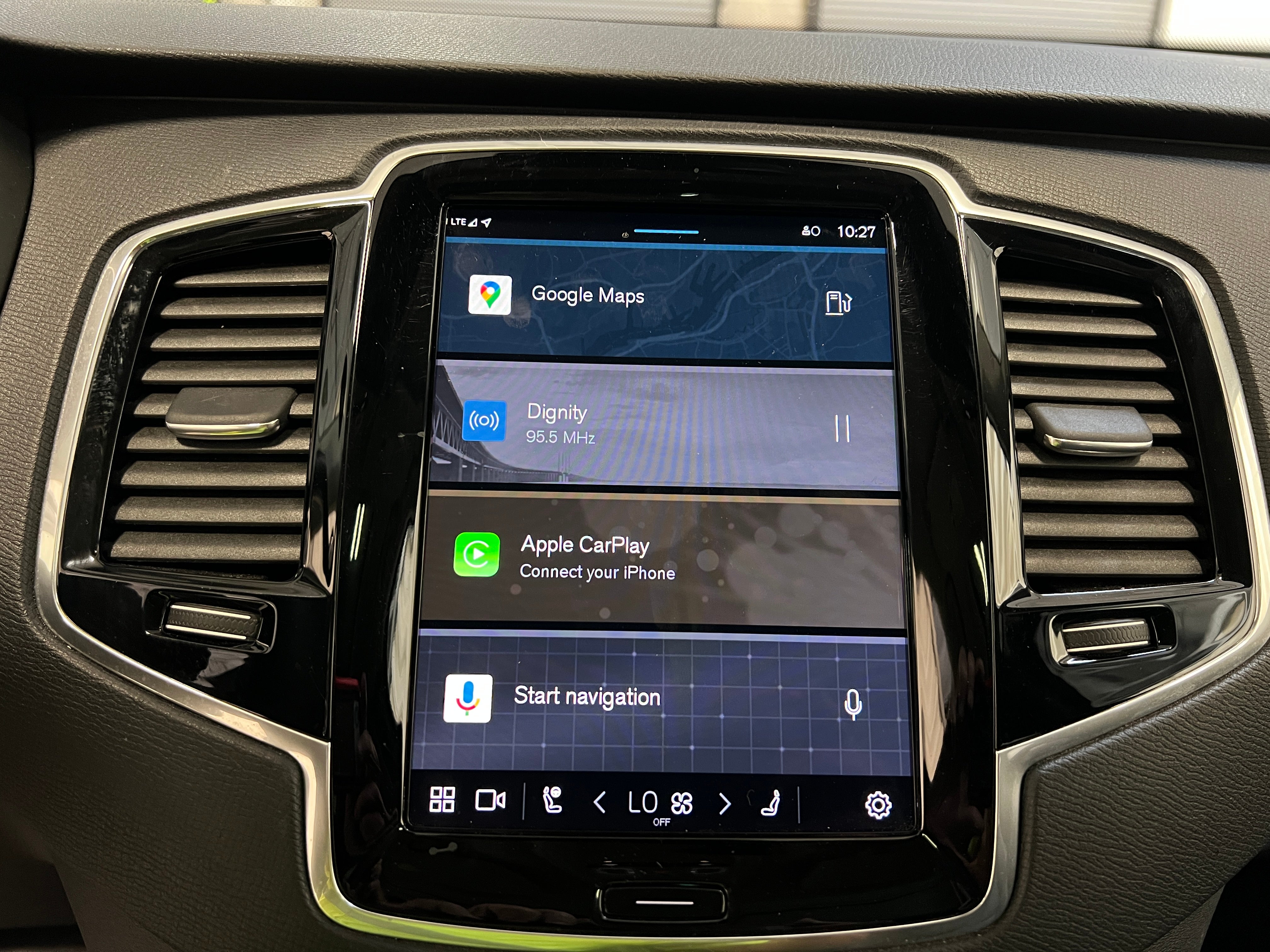 2024 Volvo XC90 B6 Plus 3