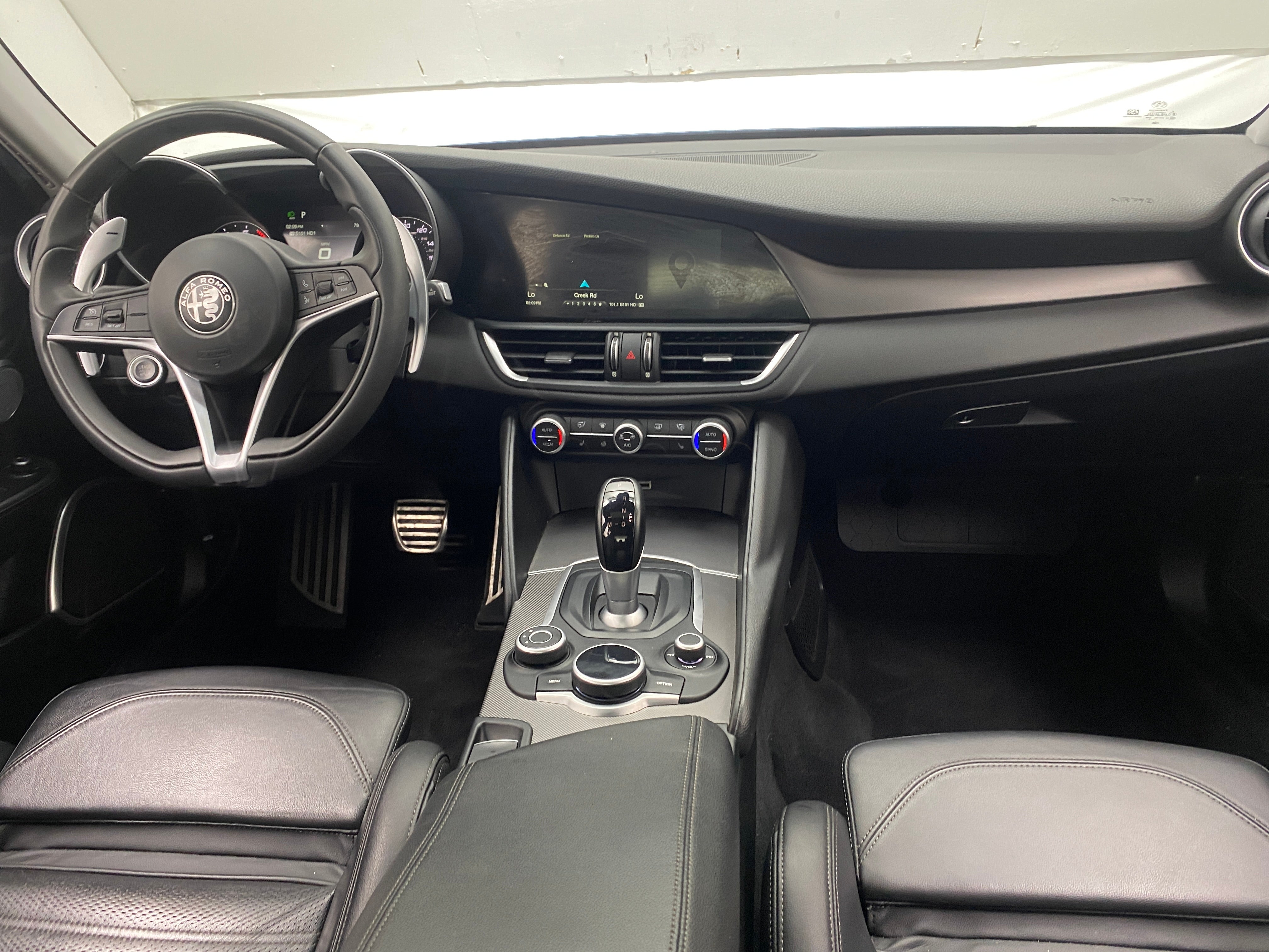 2019 Alfa Romeo Giulia Sport 2