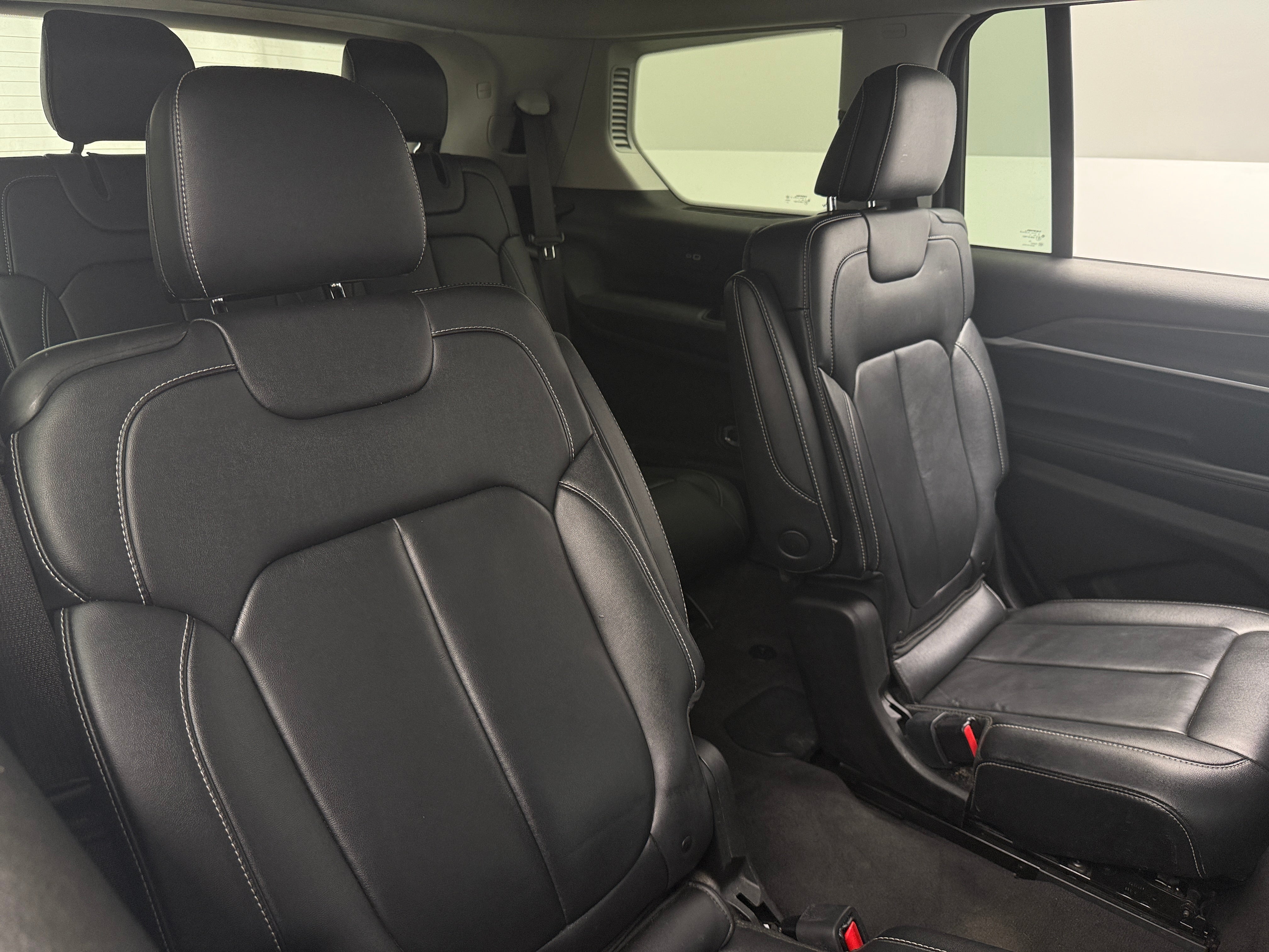 2022 Jeep Grand Cherokee L Limited Edition 5