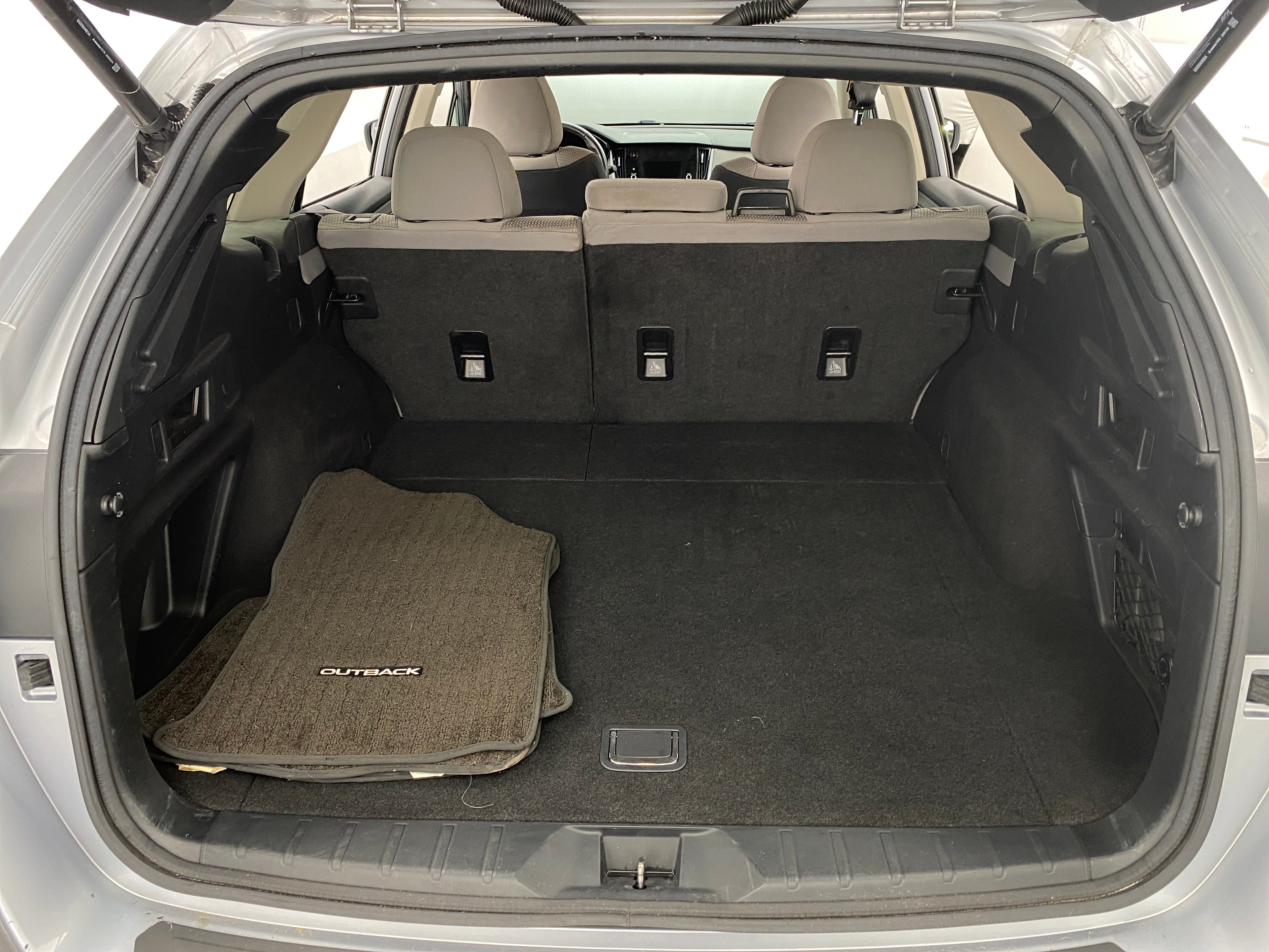 2020 Subaru Outback Premium 7