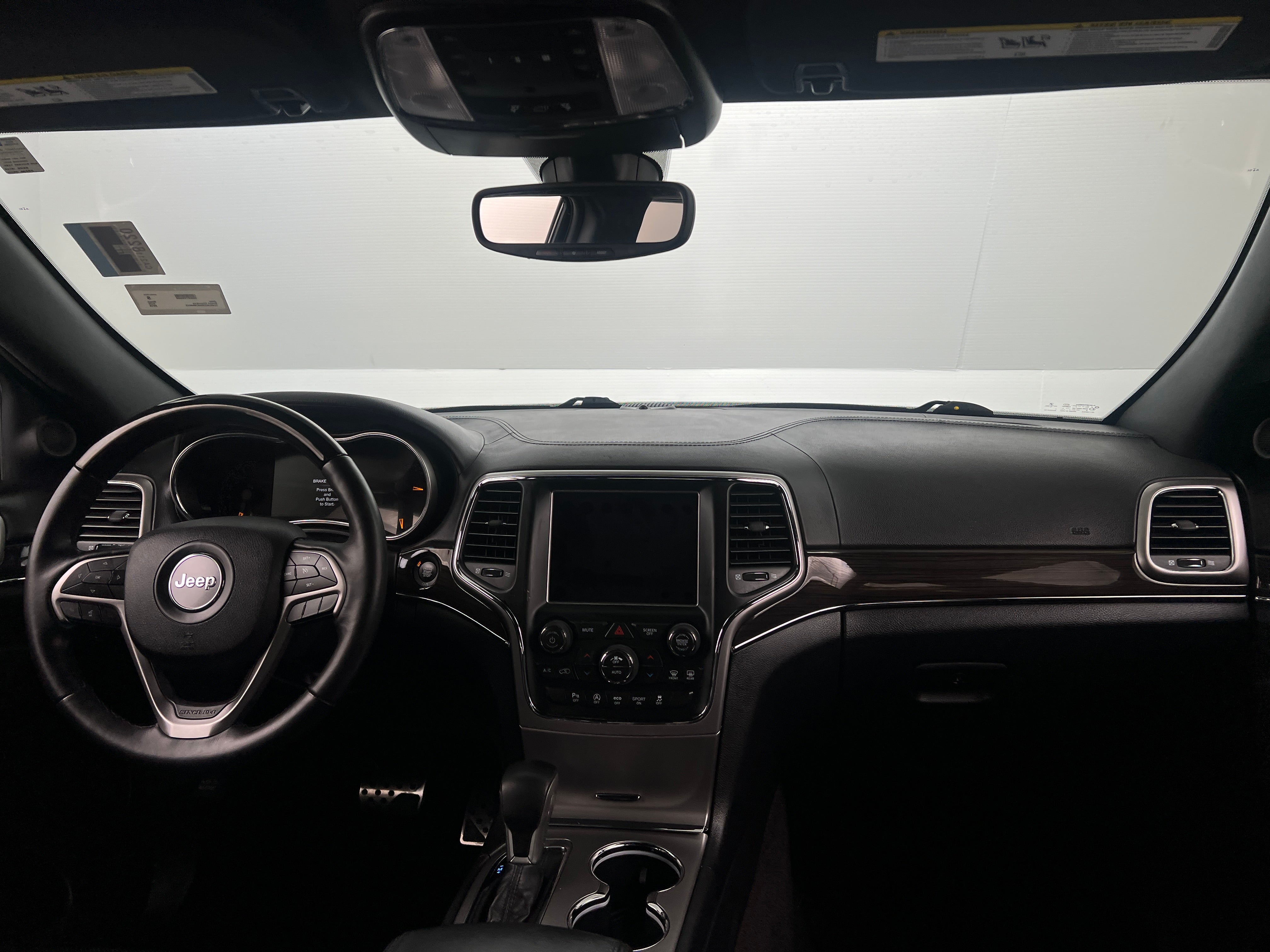 2018 Jeep Grand Cherokee Overland 2