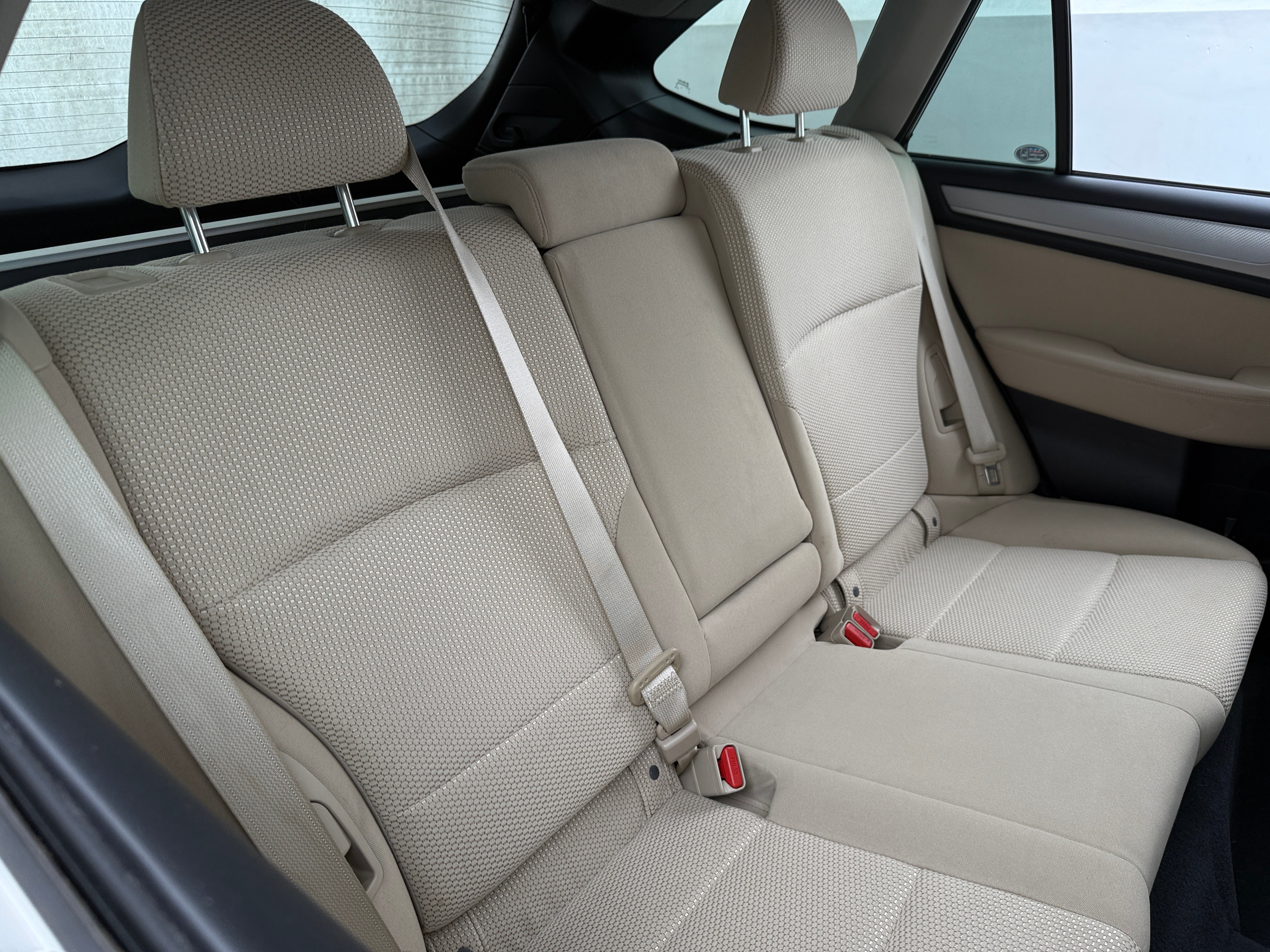 2017 Subaru Outback Premium 6