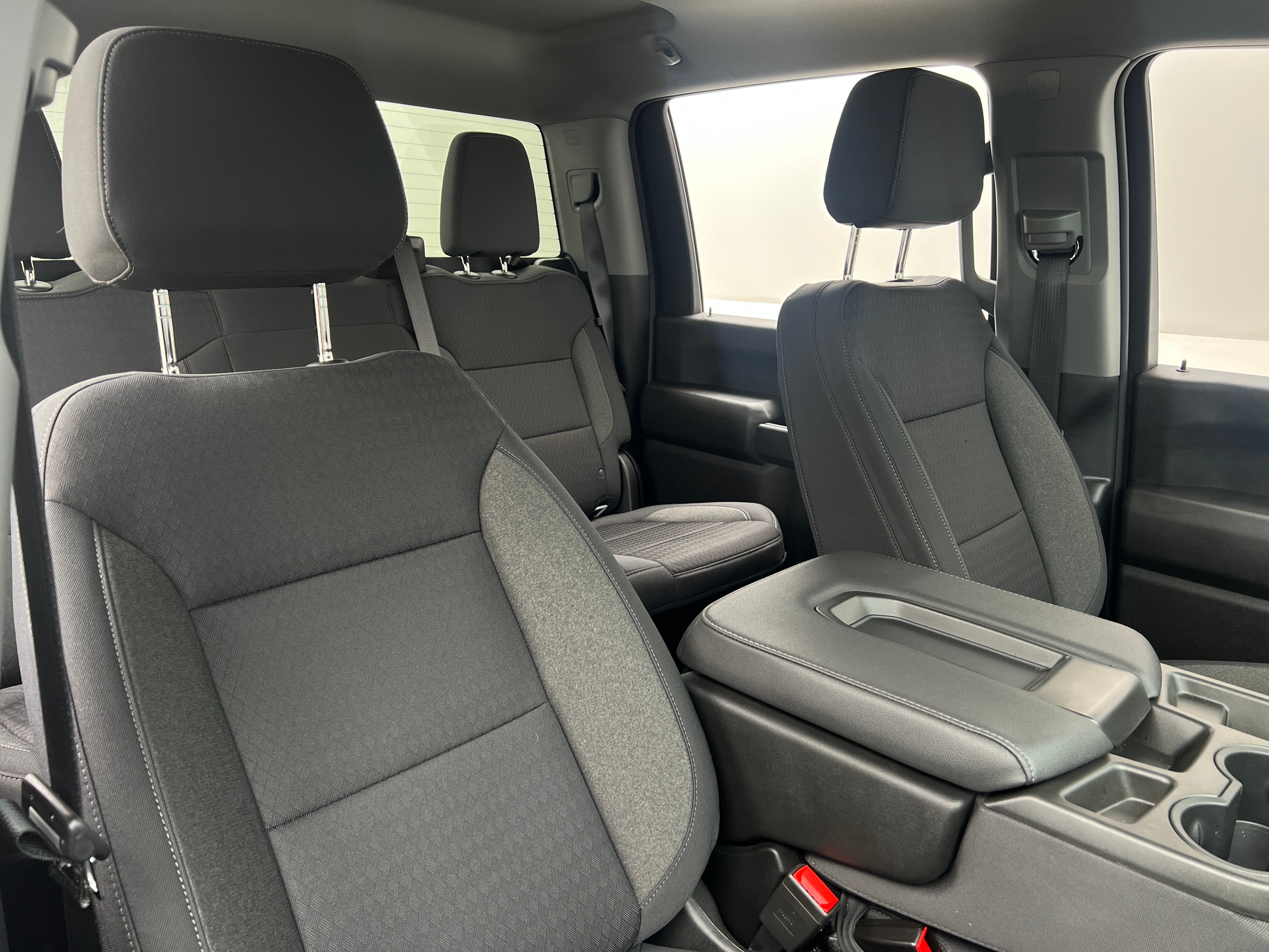 2023 Chevrolet Silverado 2500 Custom 2
