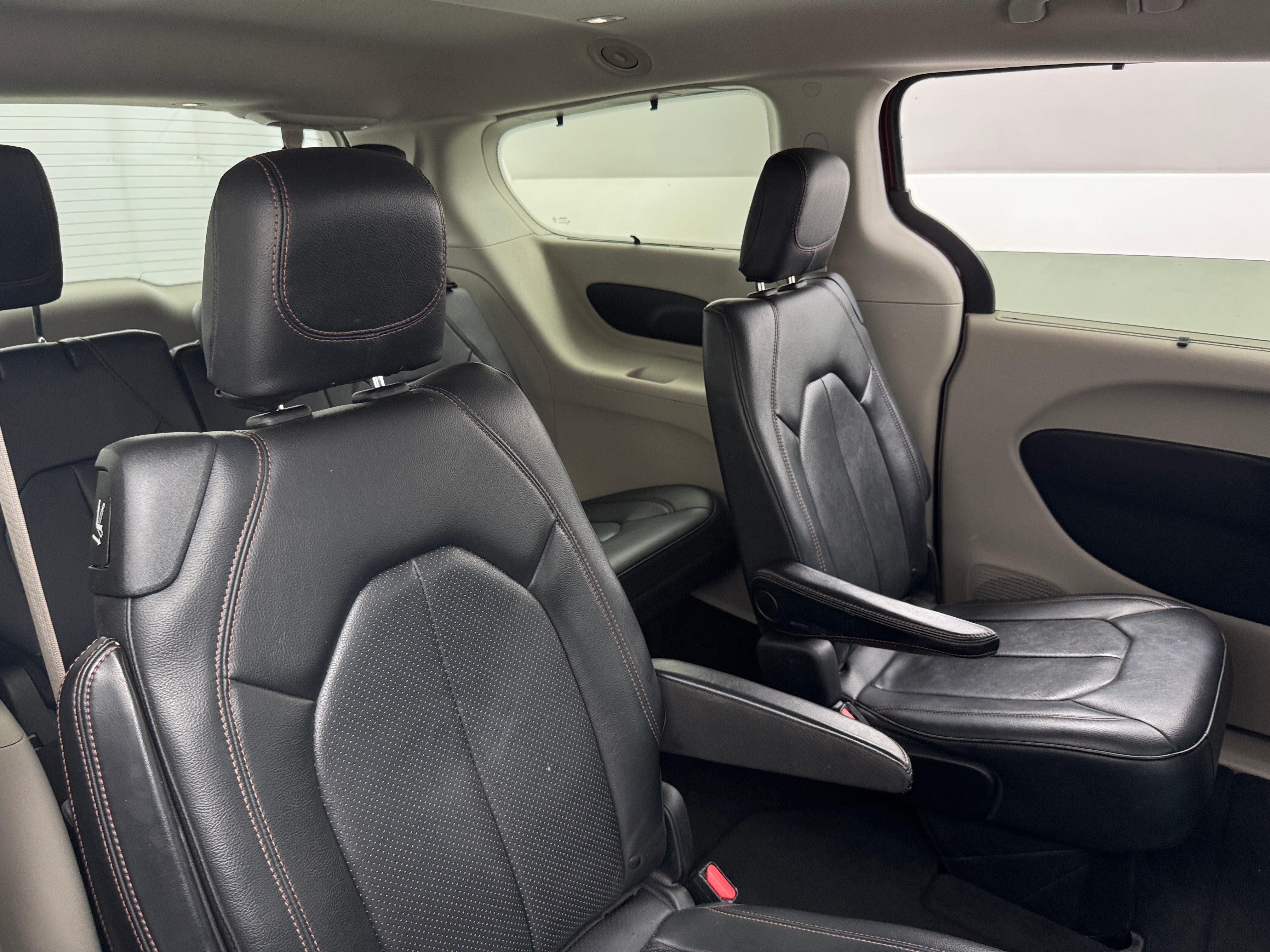 2020 Chrysler Pacifica Touring L 5