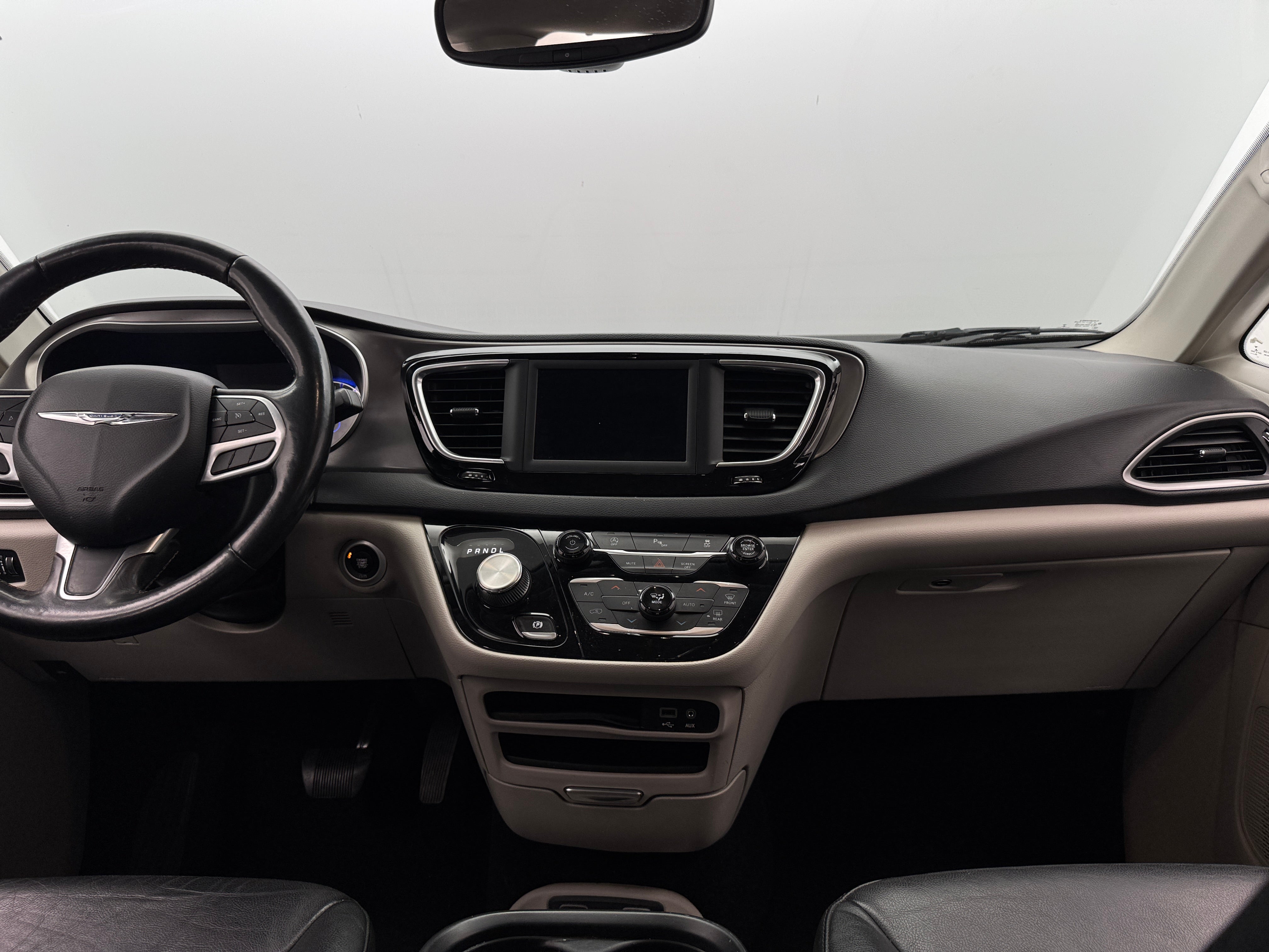 2020 Chrysler Pacifica Touring L 2