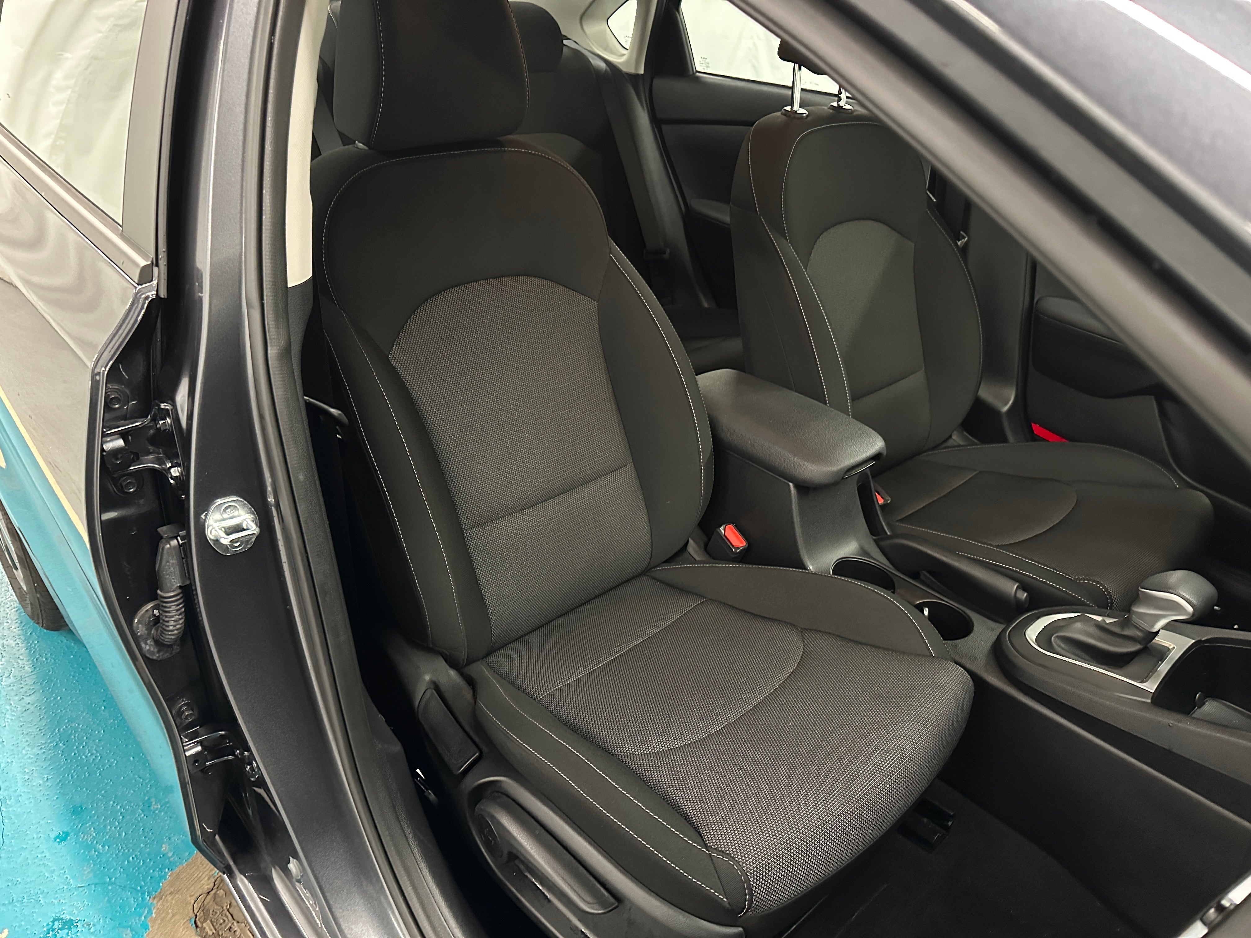 2024 Kia Forte LXS 2