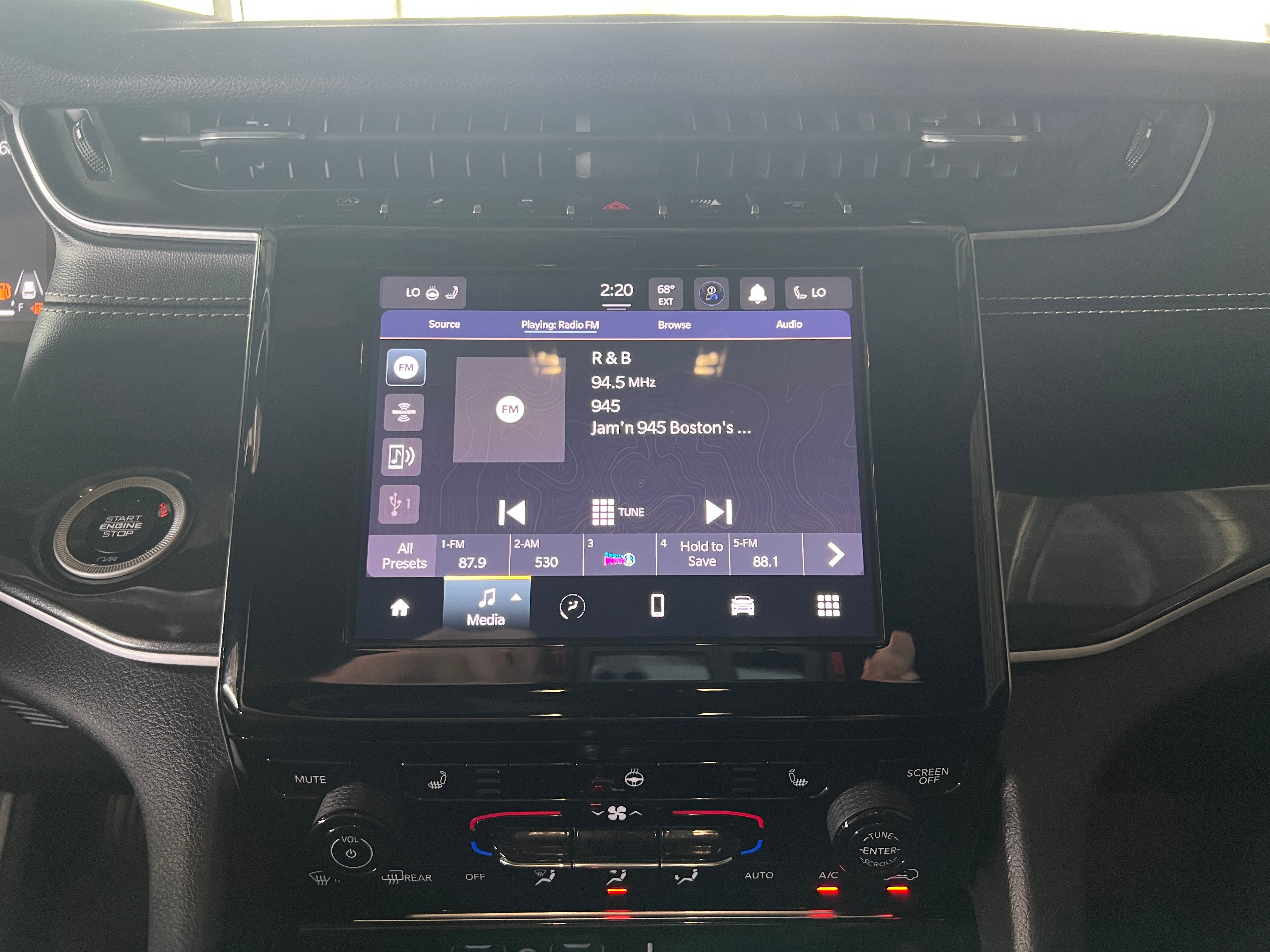 2022 Jeep Grand Cherokee L Altitude 4