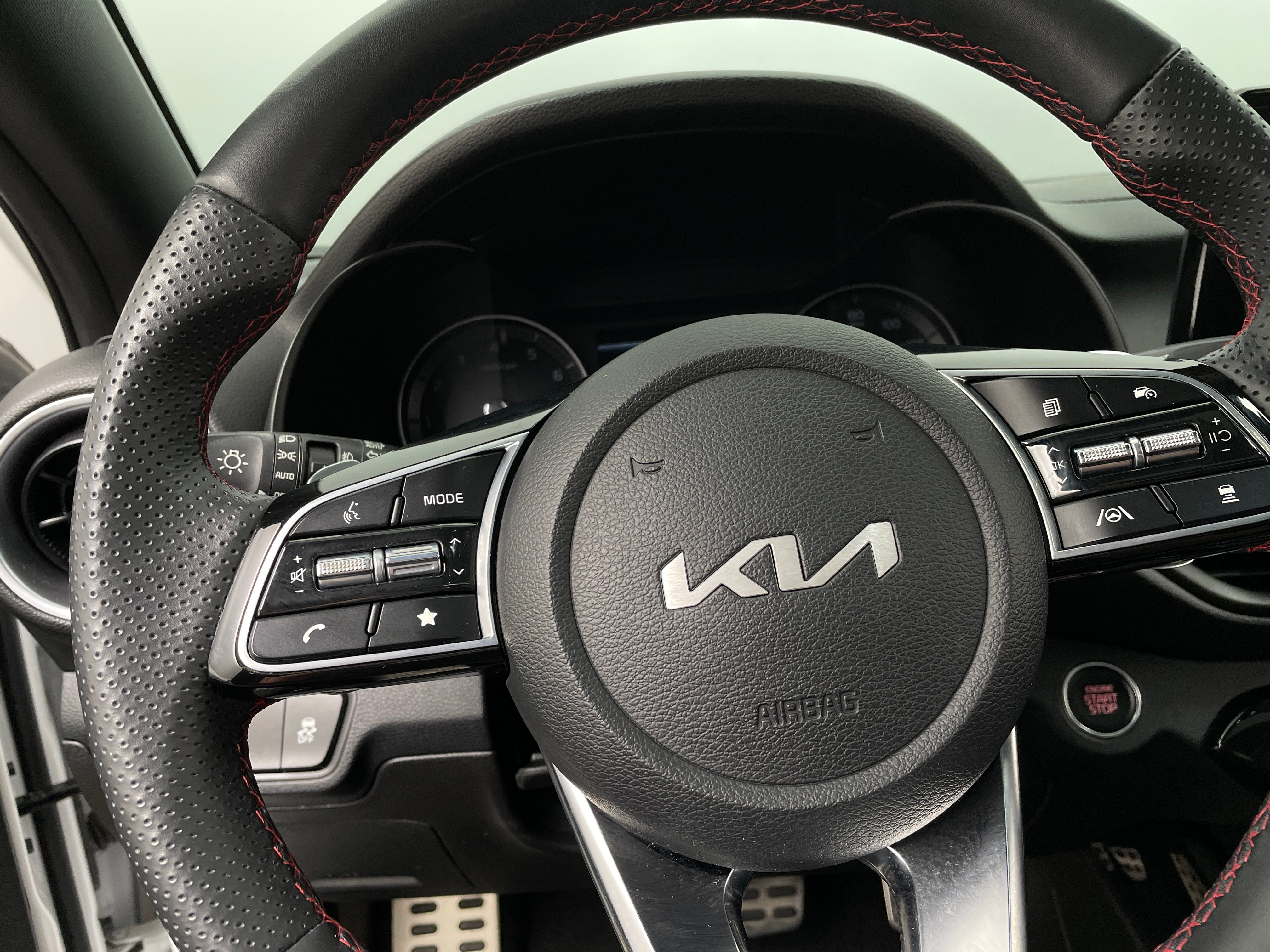 2023 Kia Forte GT 5