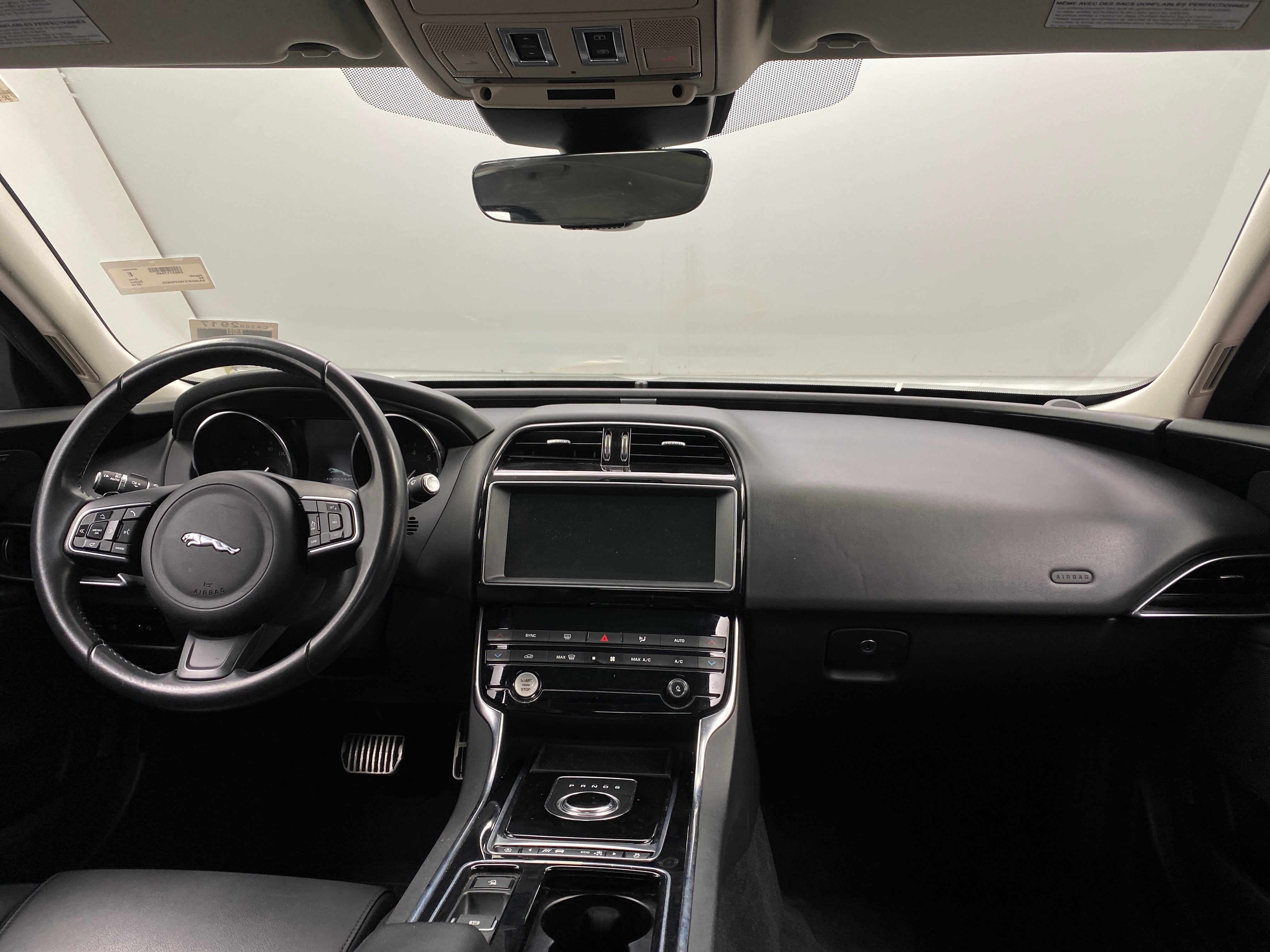 2019 Jaguar XE Premium 2