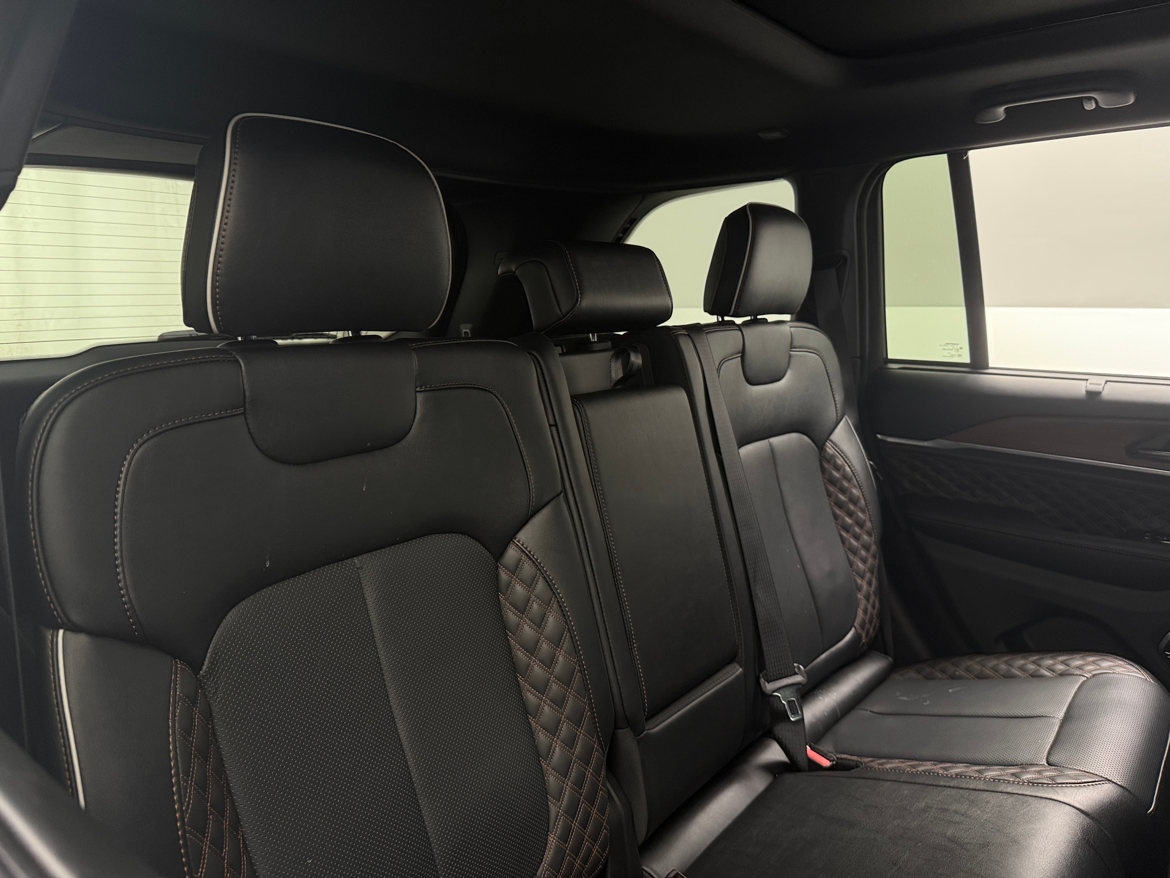 2024 Jeep Grand Cherokee Summit 5