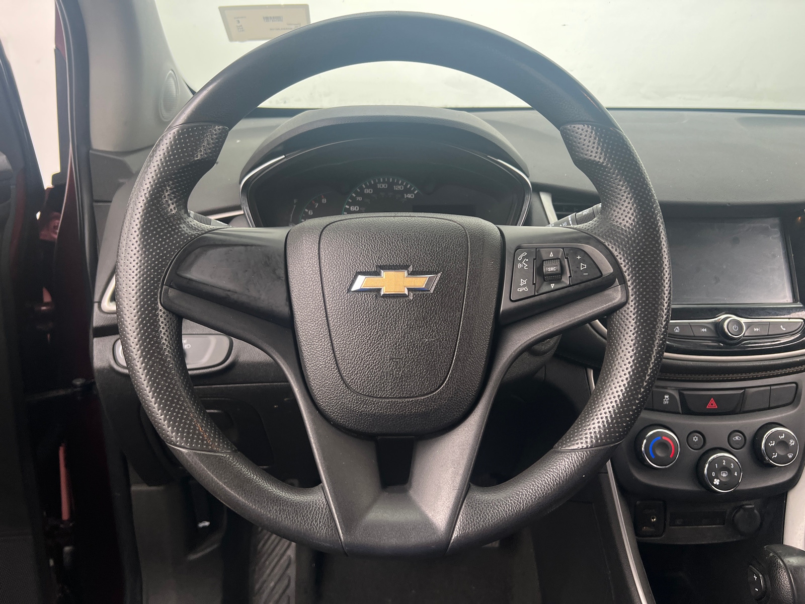 Thumbnail: 2017 Chevrolet Trax - 5