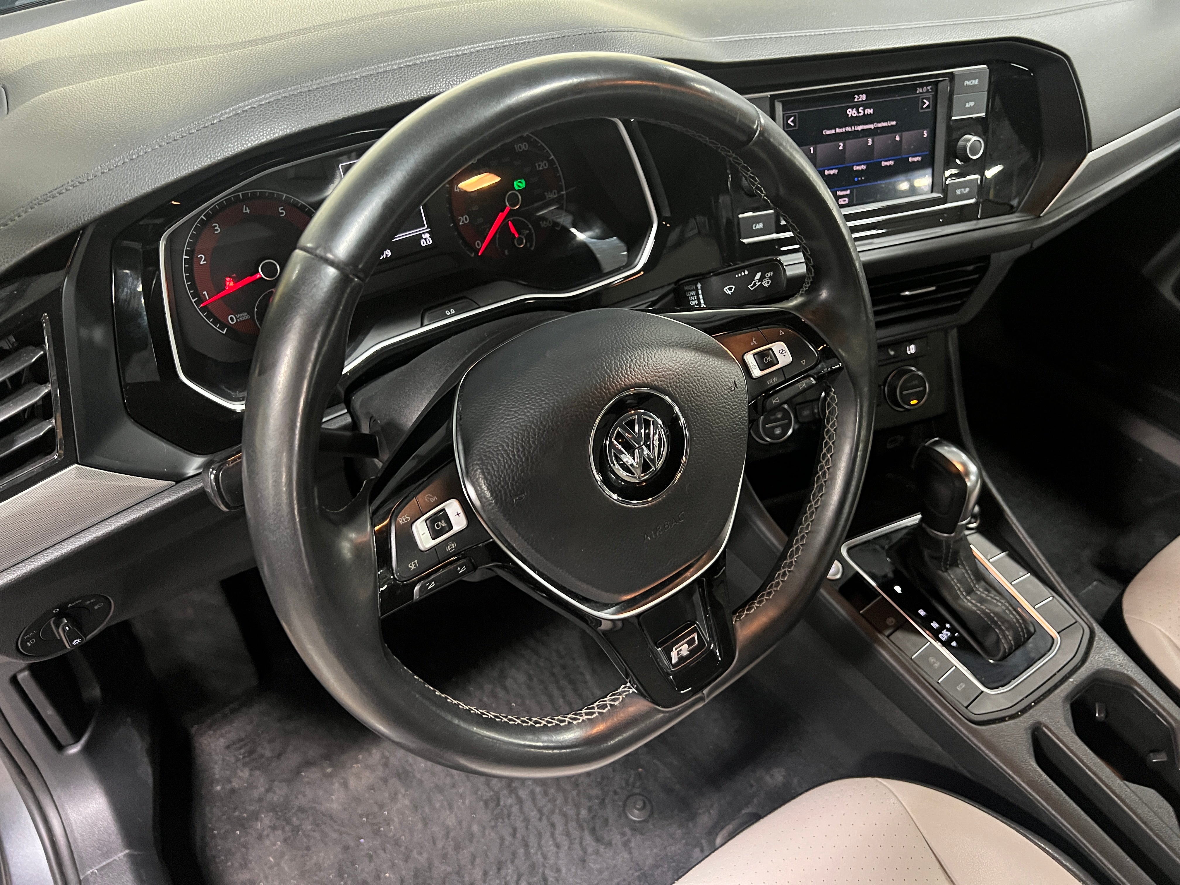2019 Volkswagen Jetta R-Line 5