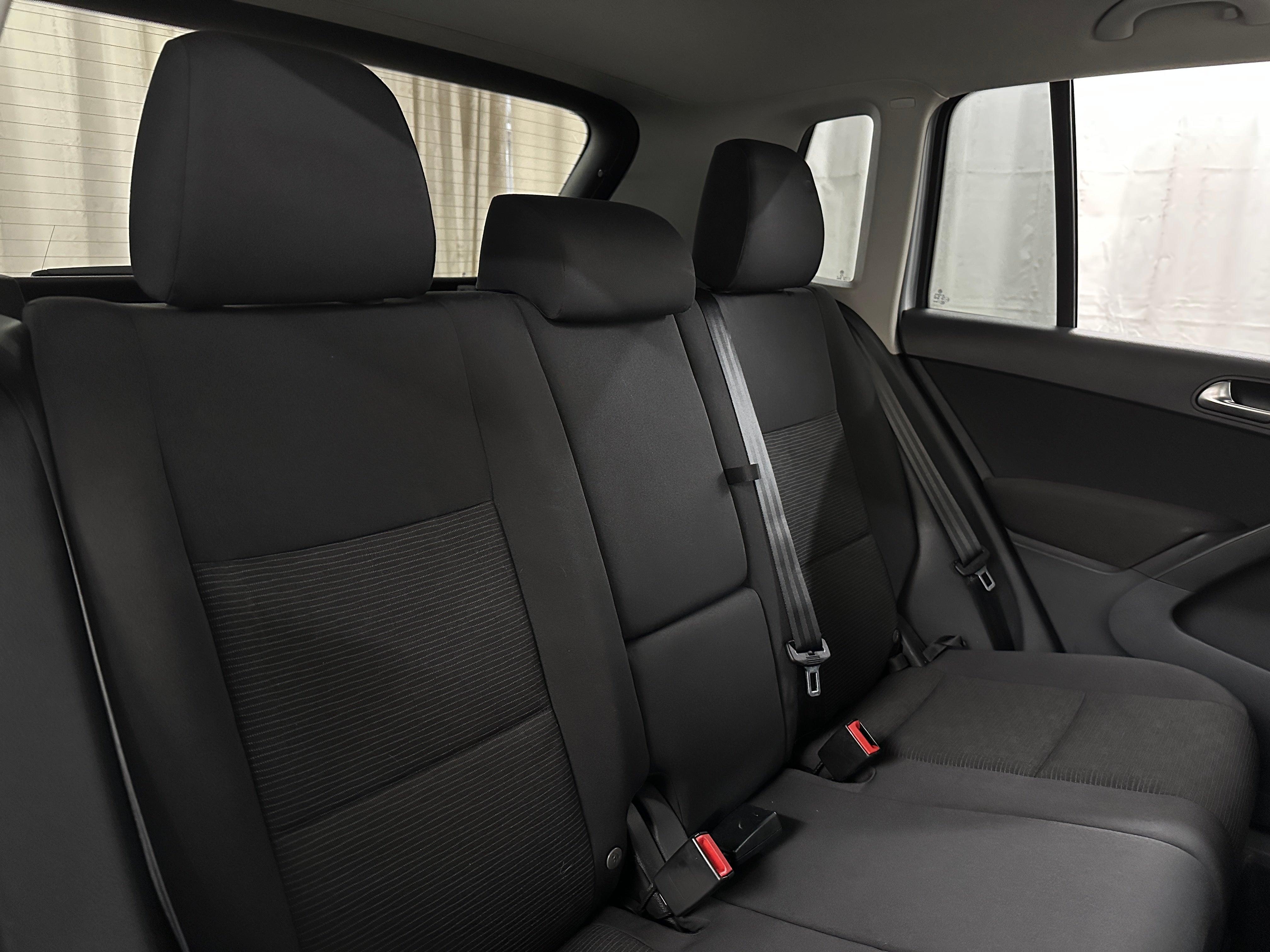2012 Volkswagen Tiguan 2.0T 6