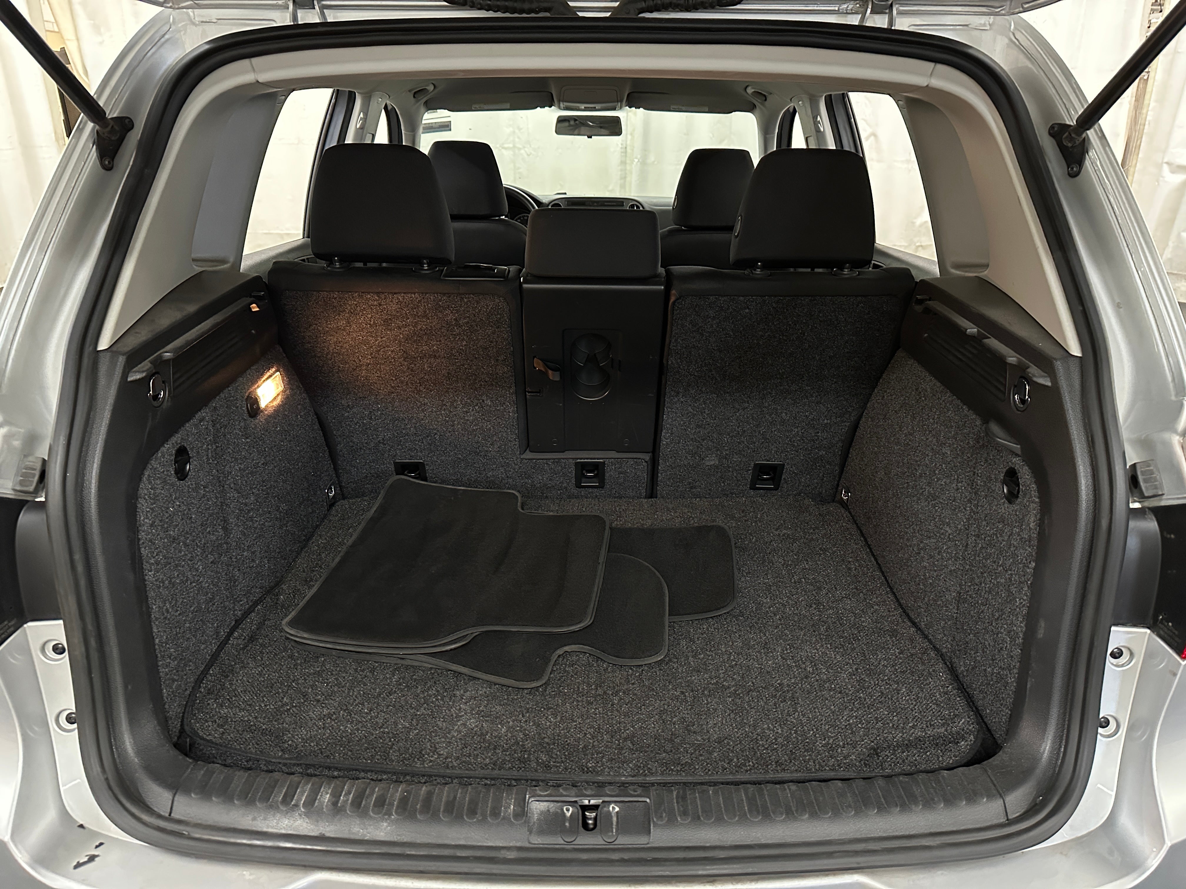 2012 Volkswagen Tiguan 2.0T 7