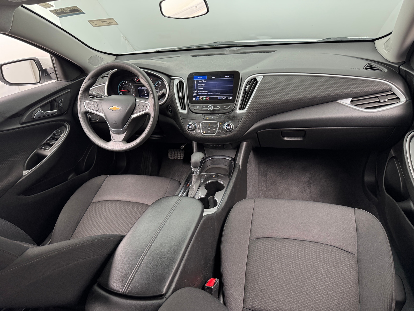 Thumbnail: 2023 Chevrolet Malibu - 3