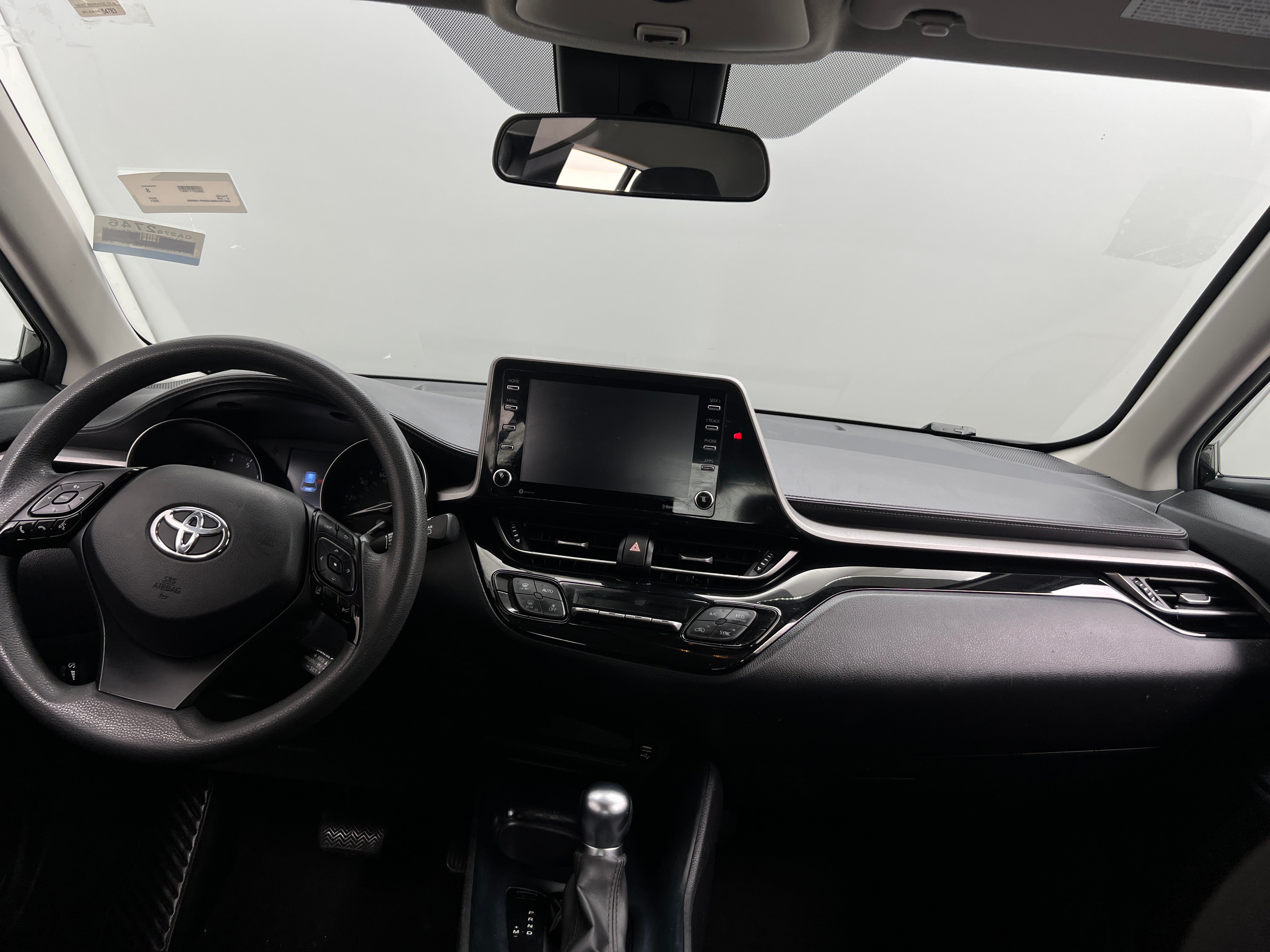 2021 Toyota C-HR LE 3