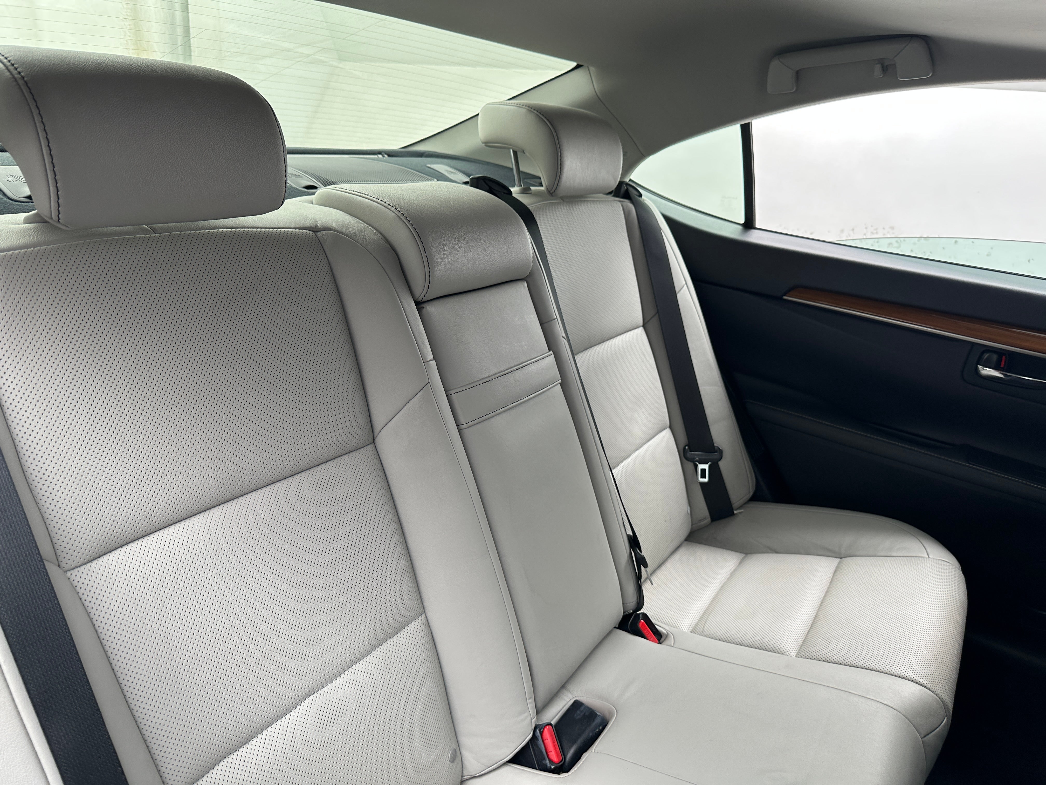 2014 Lexus ES Hybrid 300h 5