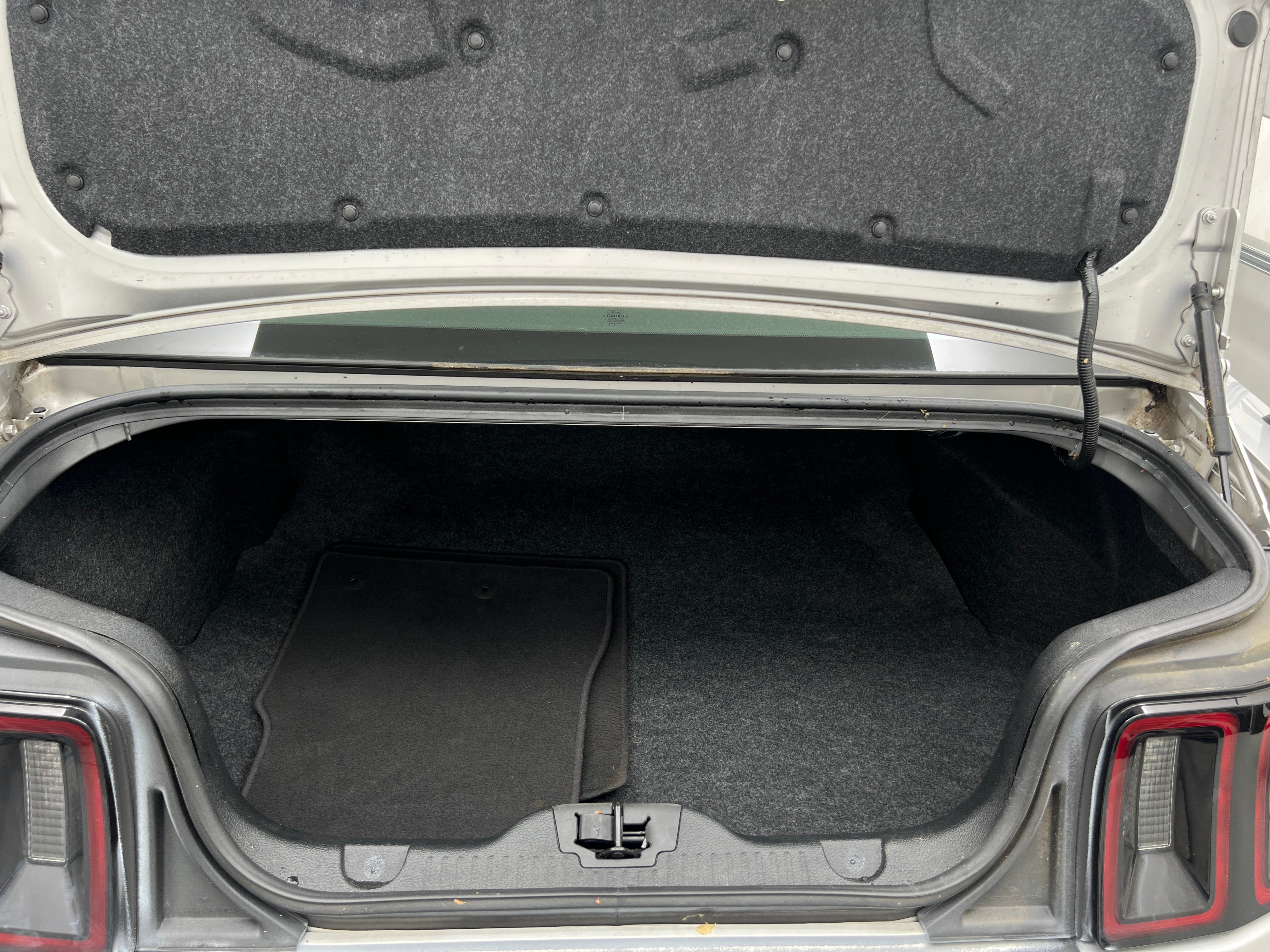 2013 Ford Mustang Premium 5