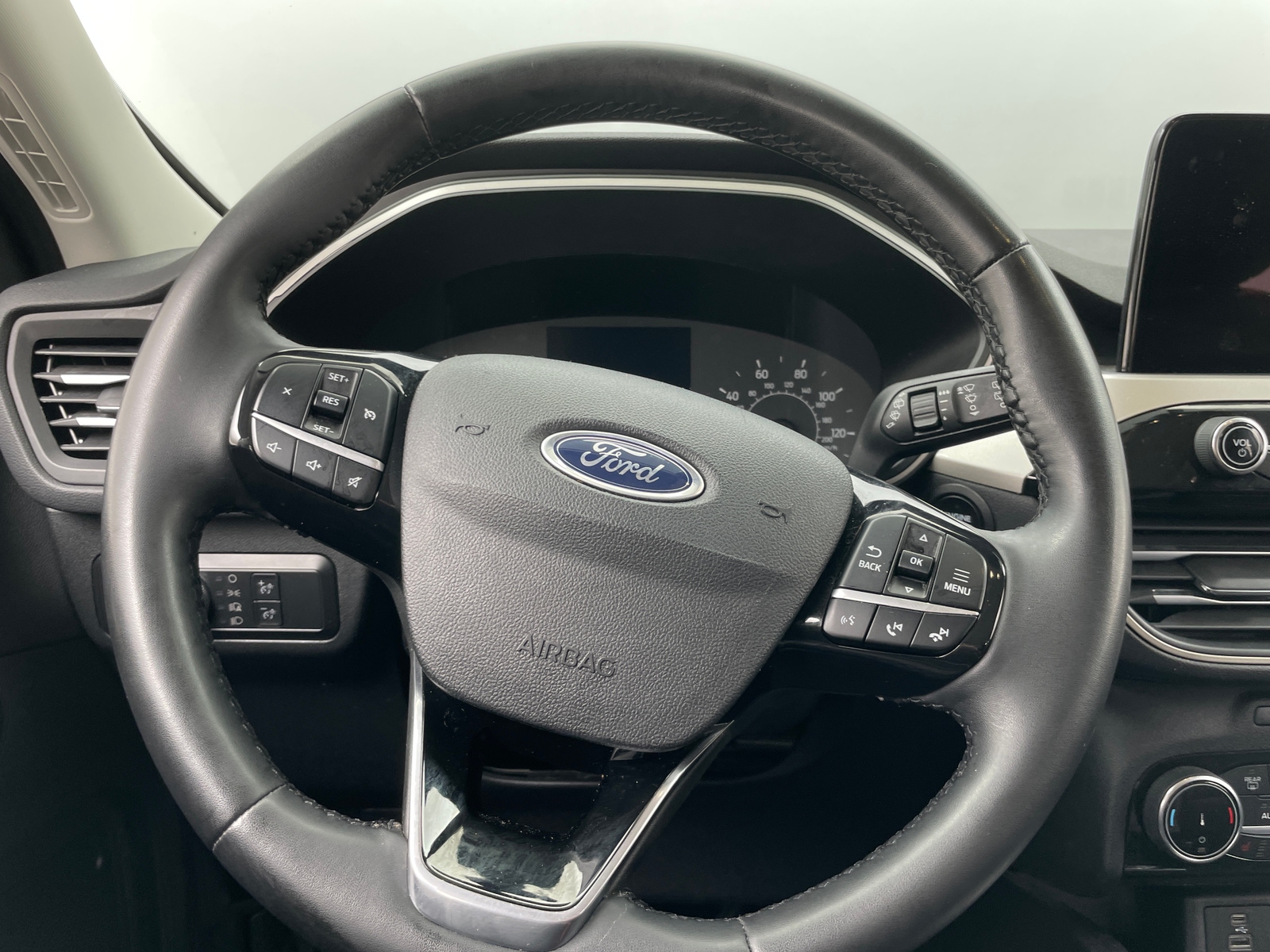 Thumbnail: 2022 Ford Escape - 4