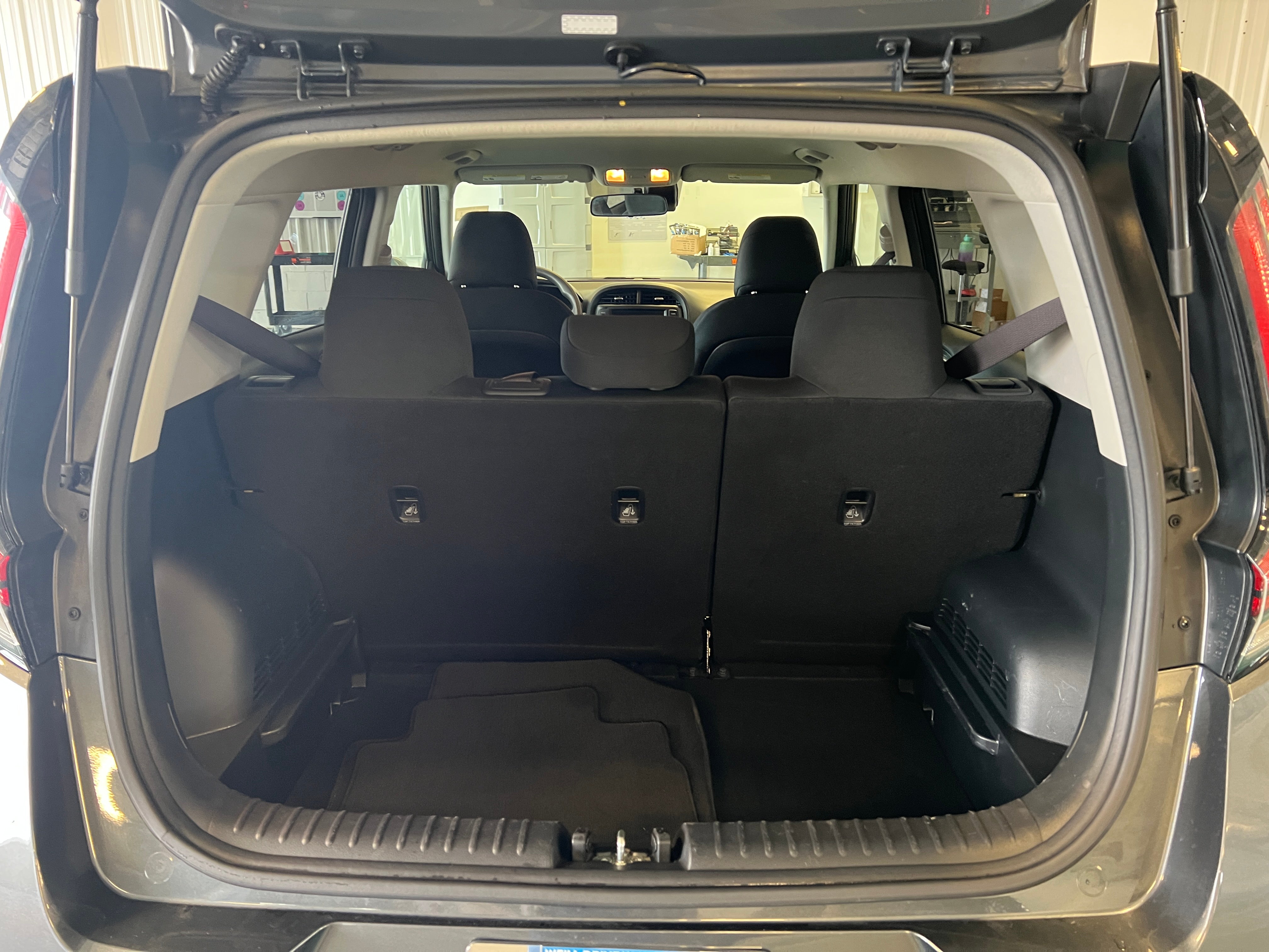 2023 Kia Soul LX 7