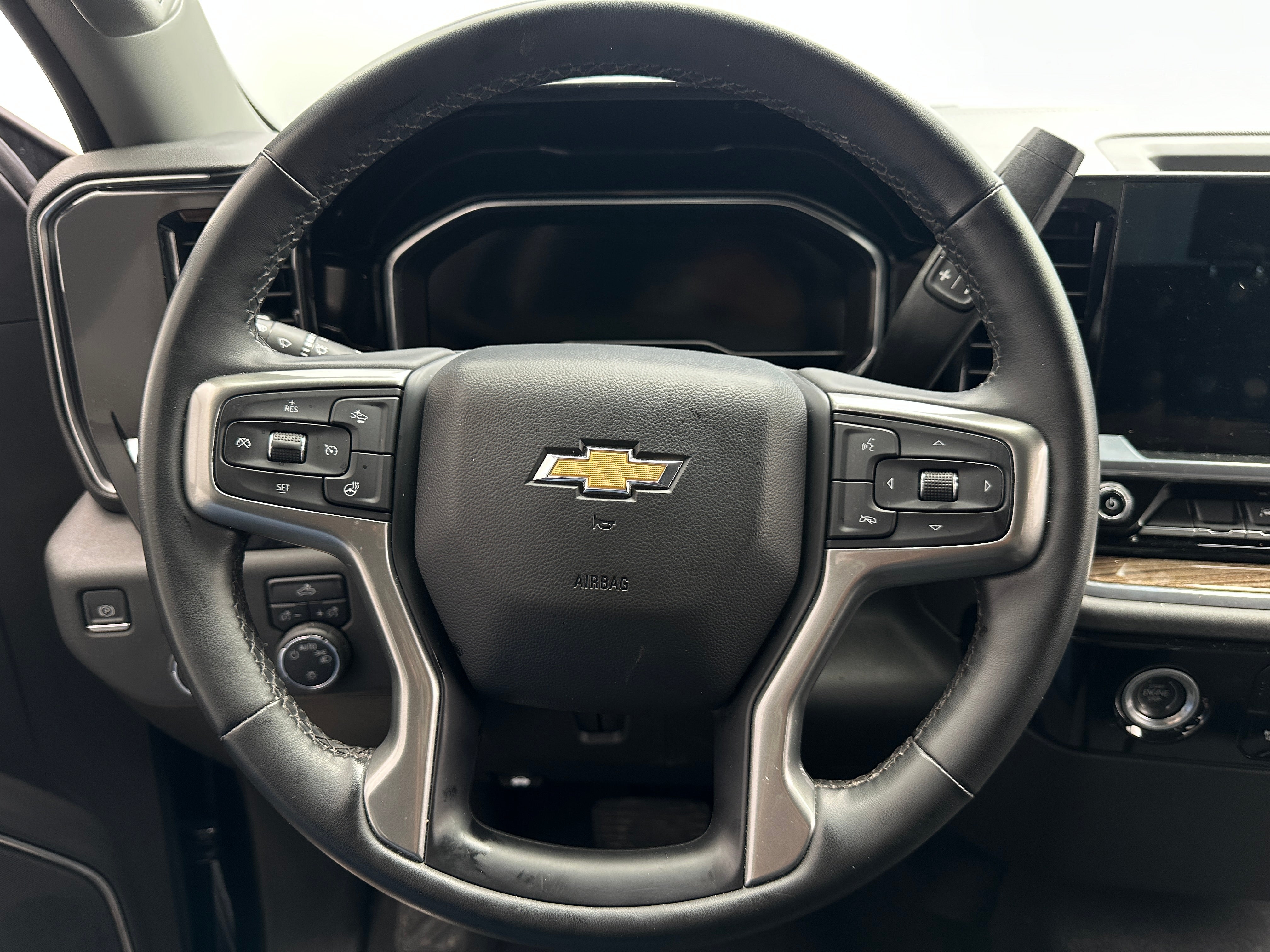 2023 Chevrolet Silverado 1500 LT 5
