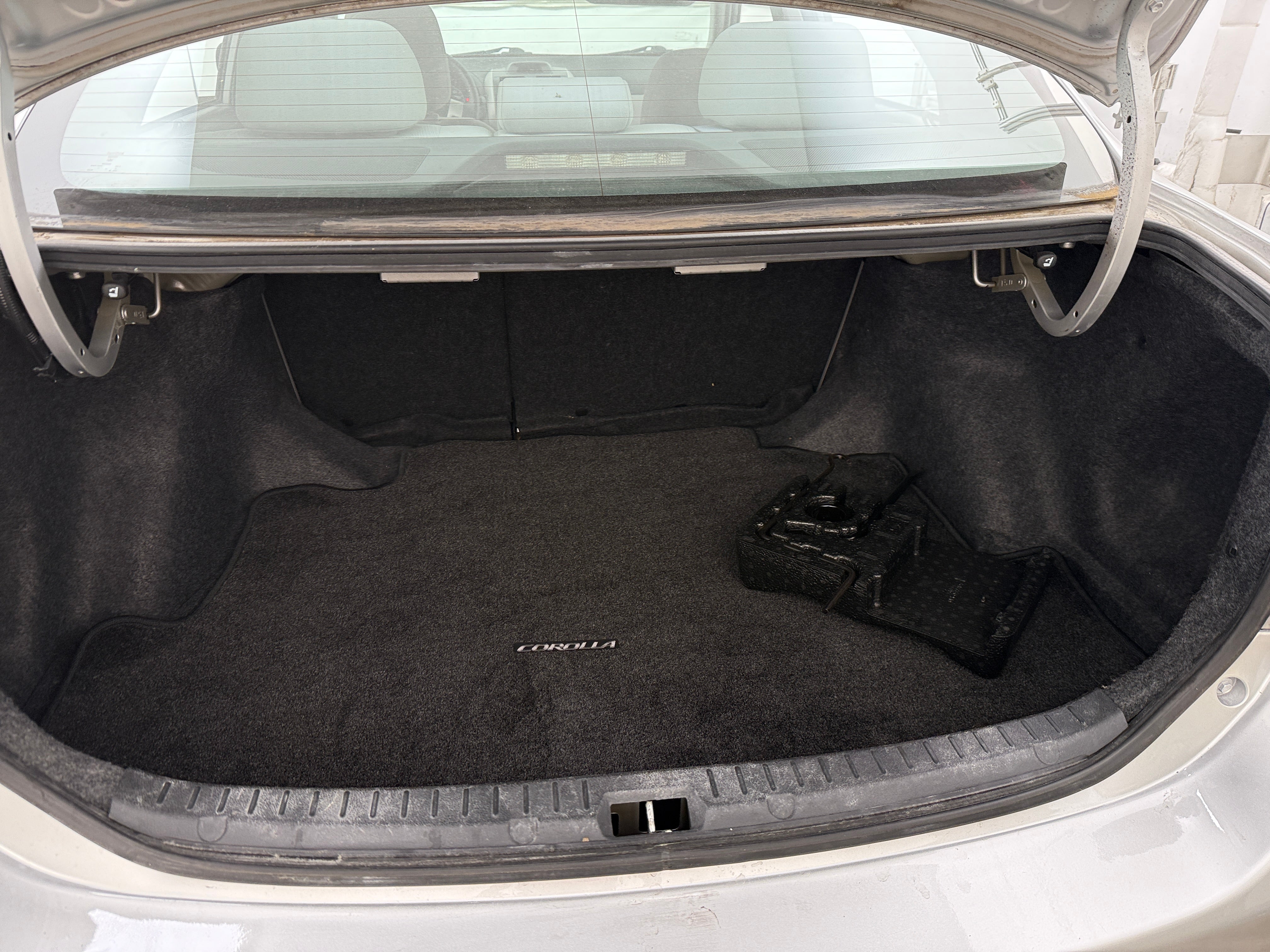 2012 Toyota Corolla LE 7