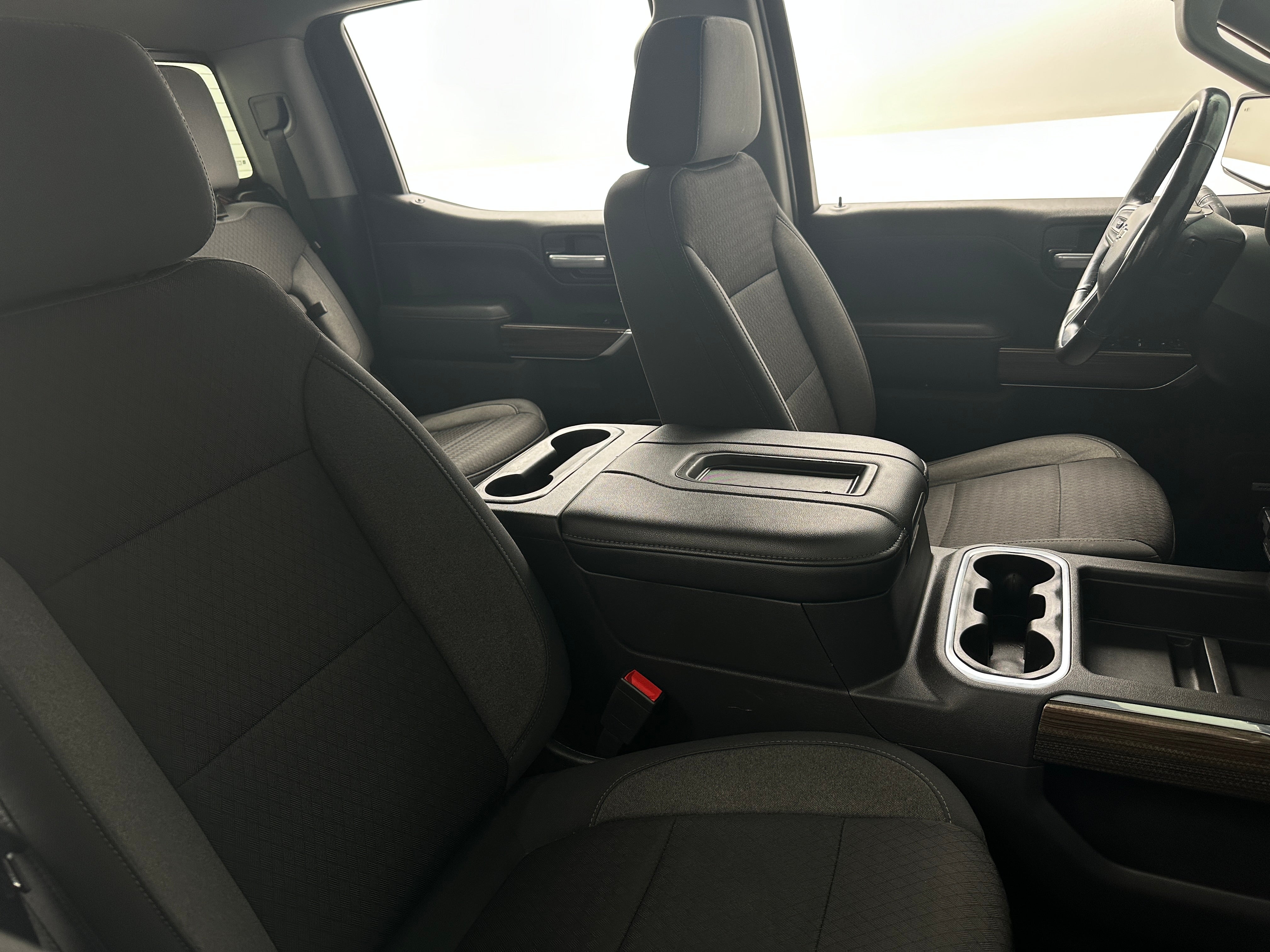 2020 Chevrolet Silverado 1500 RST 2