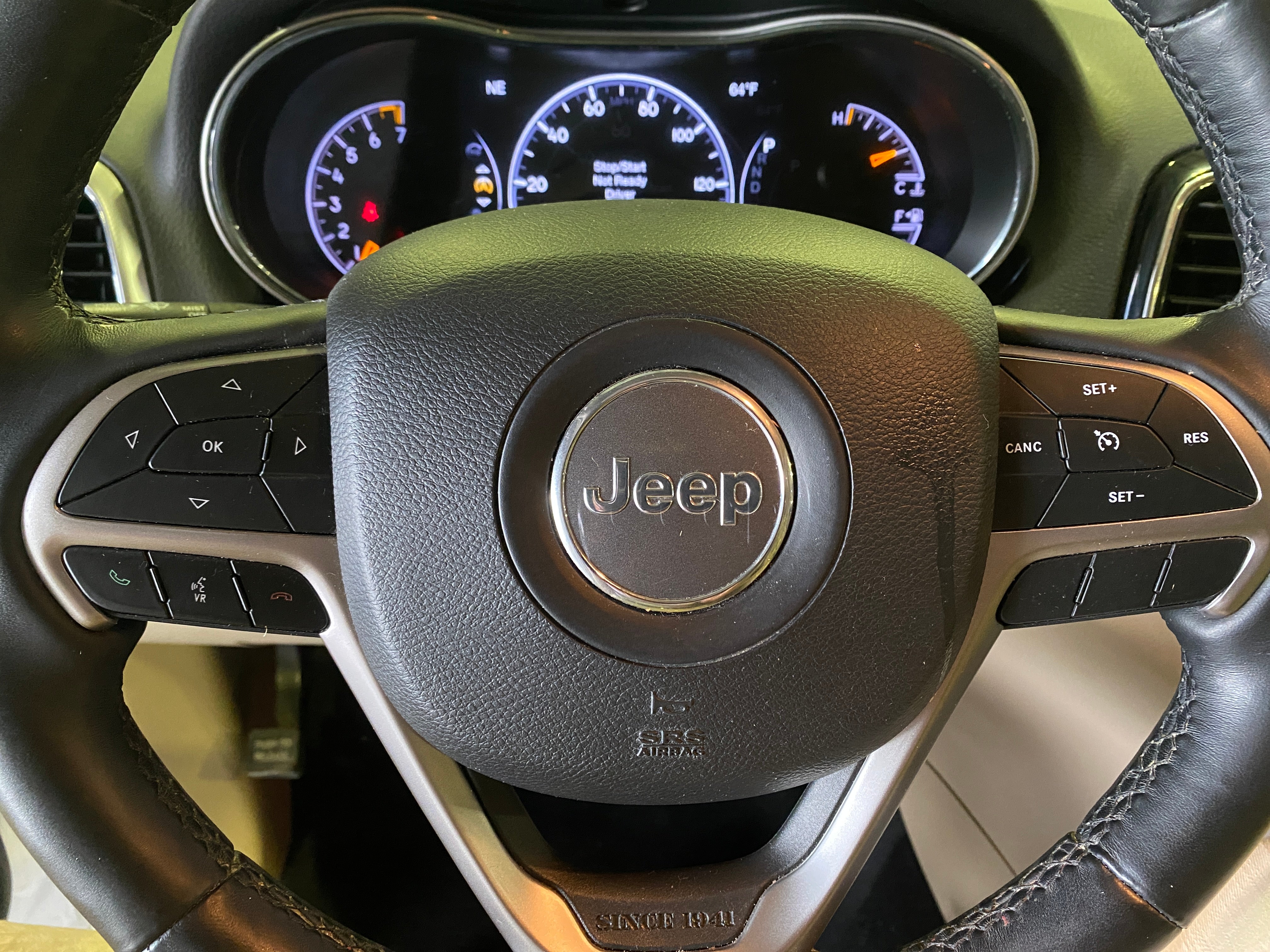 2019 Jeep Grand Cherokee Limited Edition 4