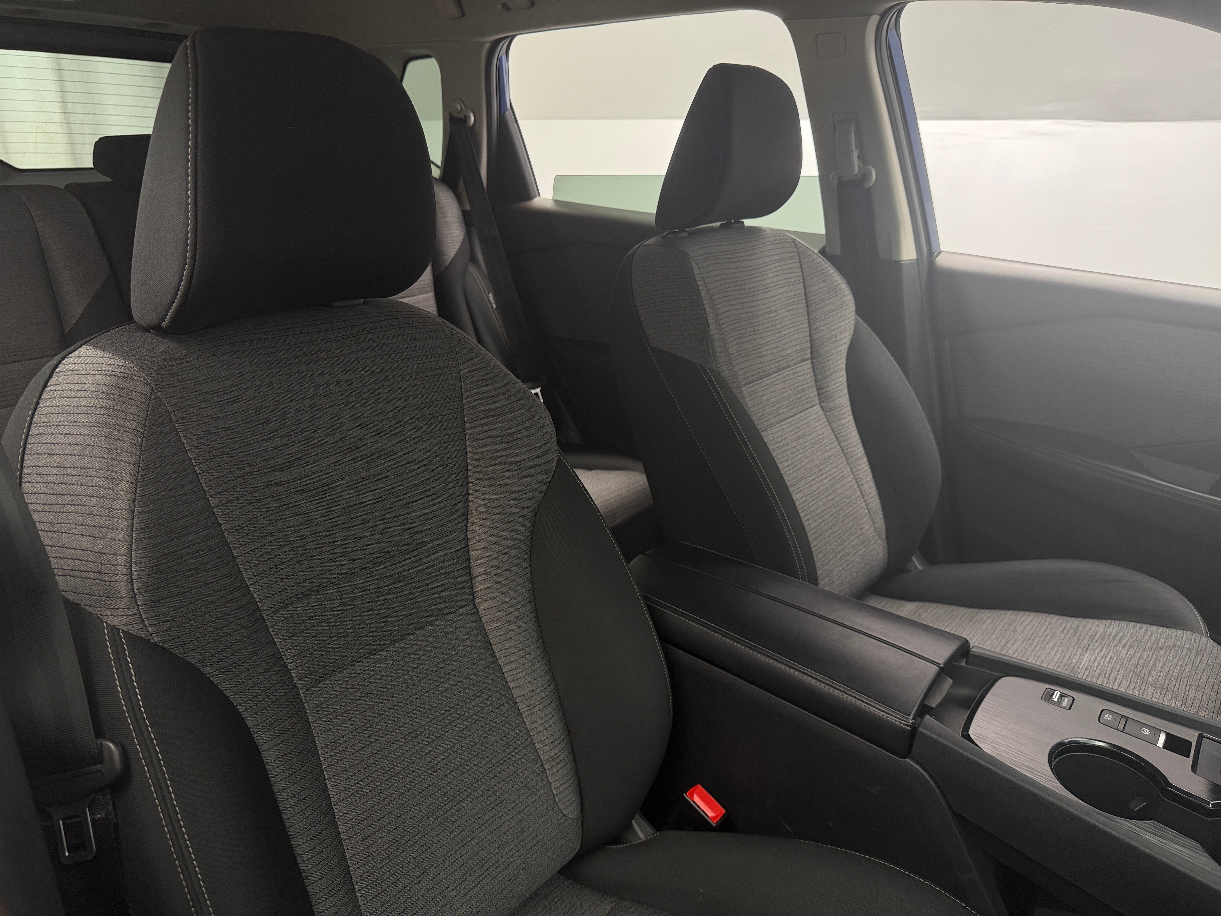 2023 Nissan Rogue SV 2