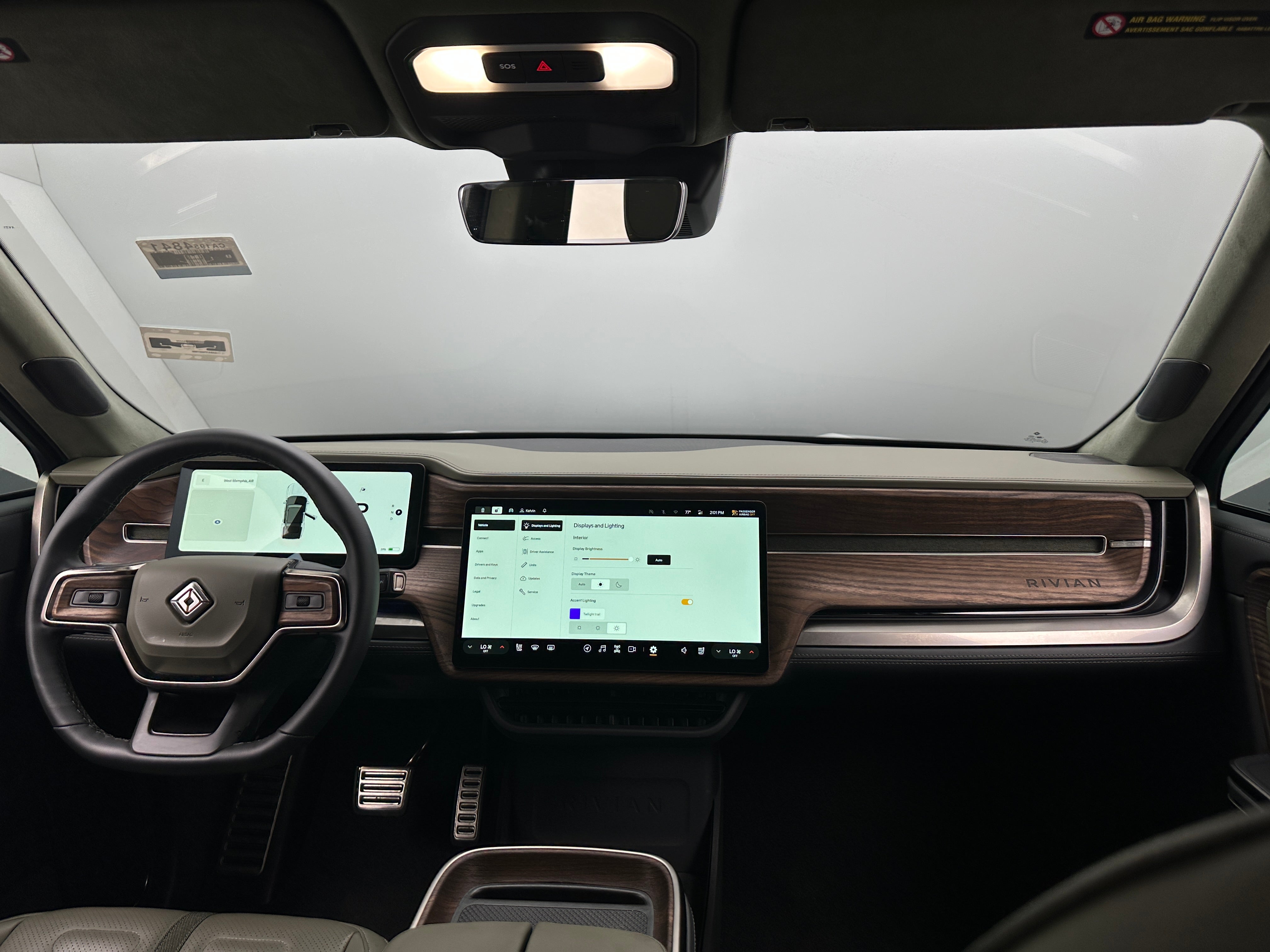 2023 Rivian R1S Adventure 2