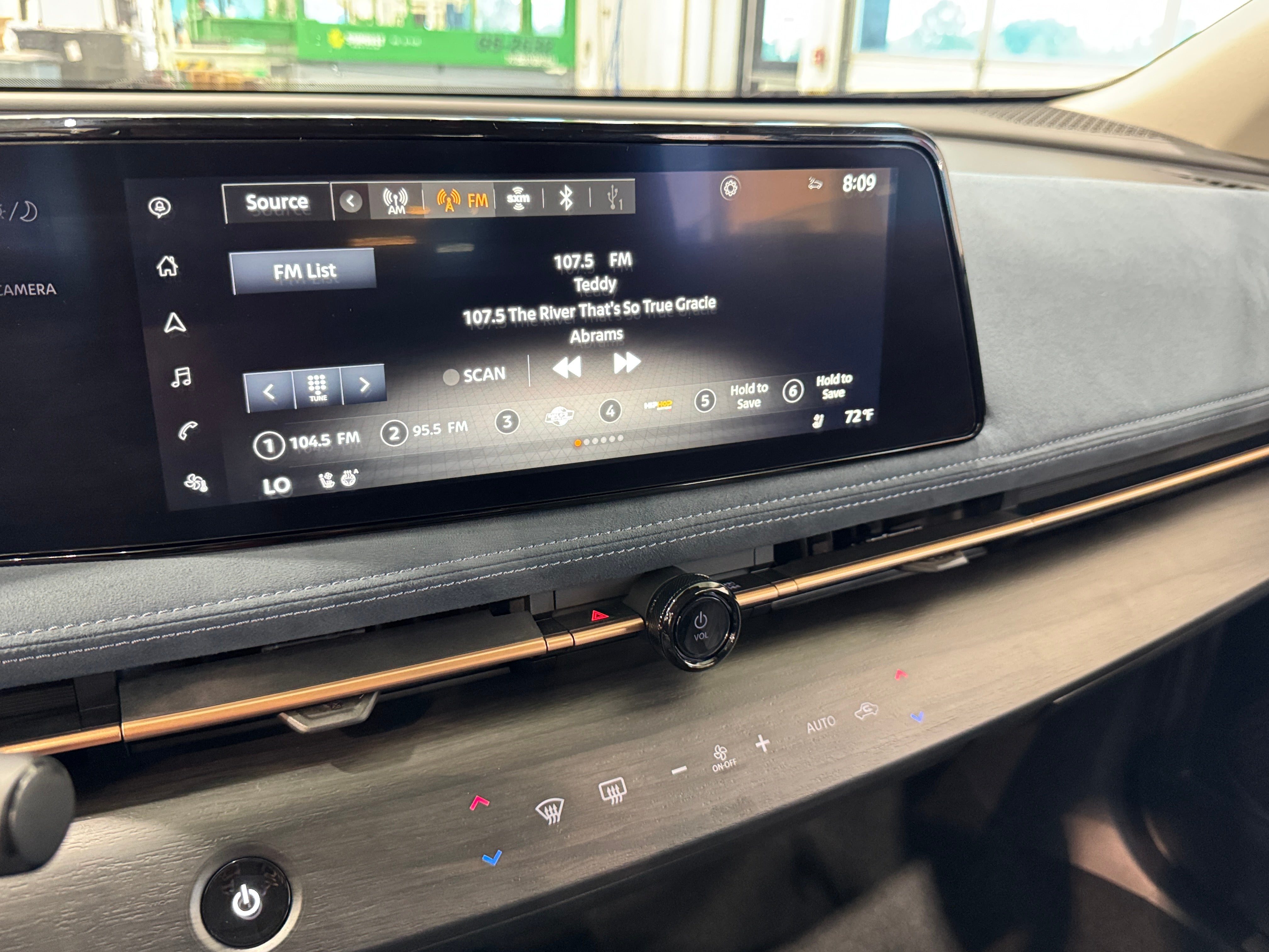 2023 Nissan Ariya Platinum+ 3