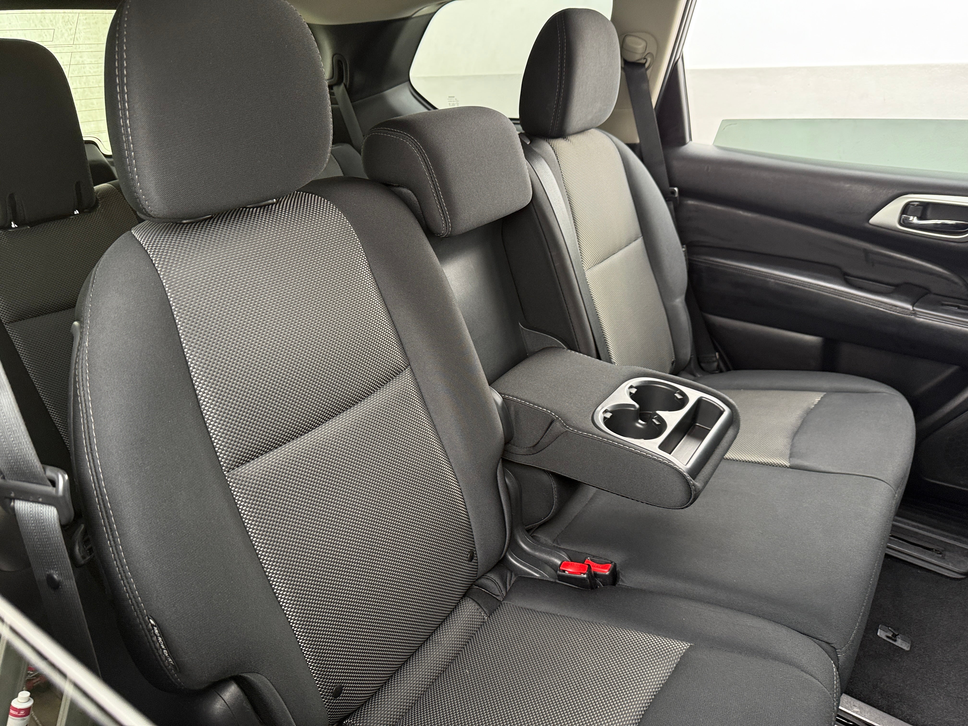 2019 Nissan Pathfinder SV 6