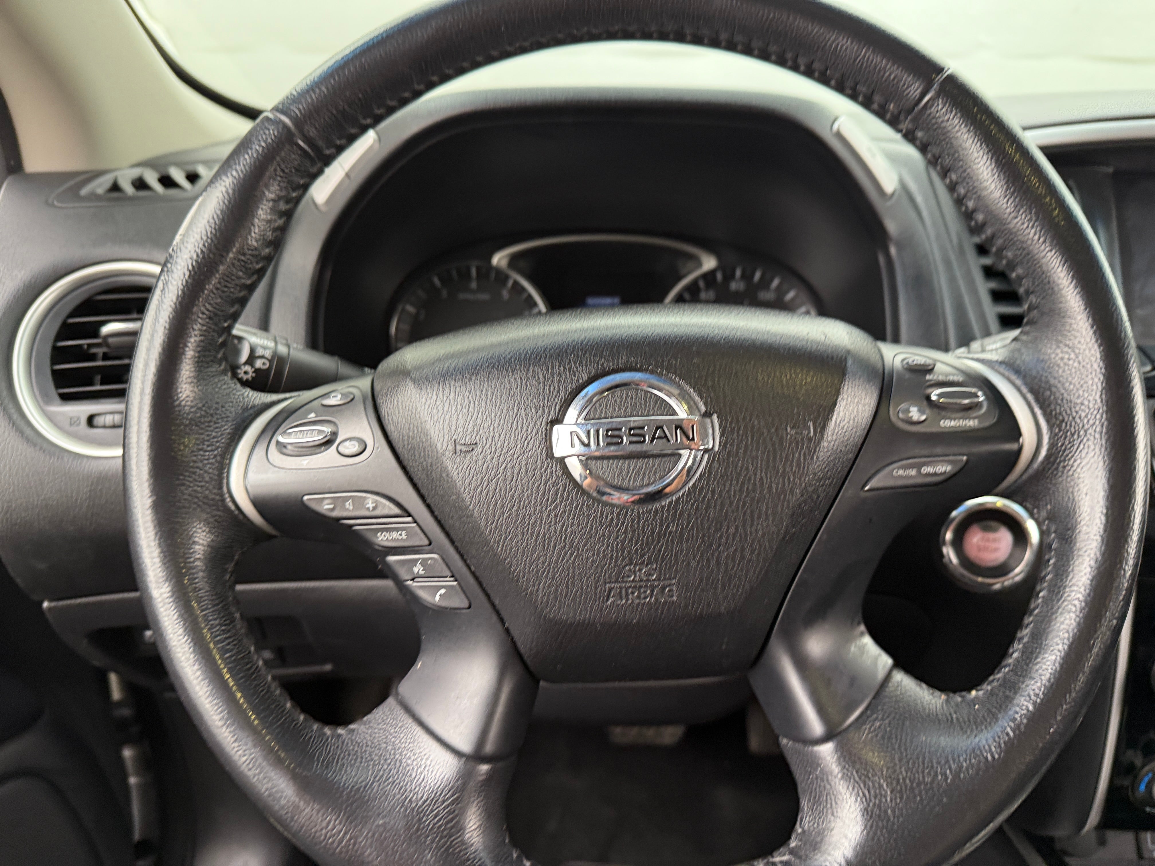 2019 Nissan Pathfinder SV 5