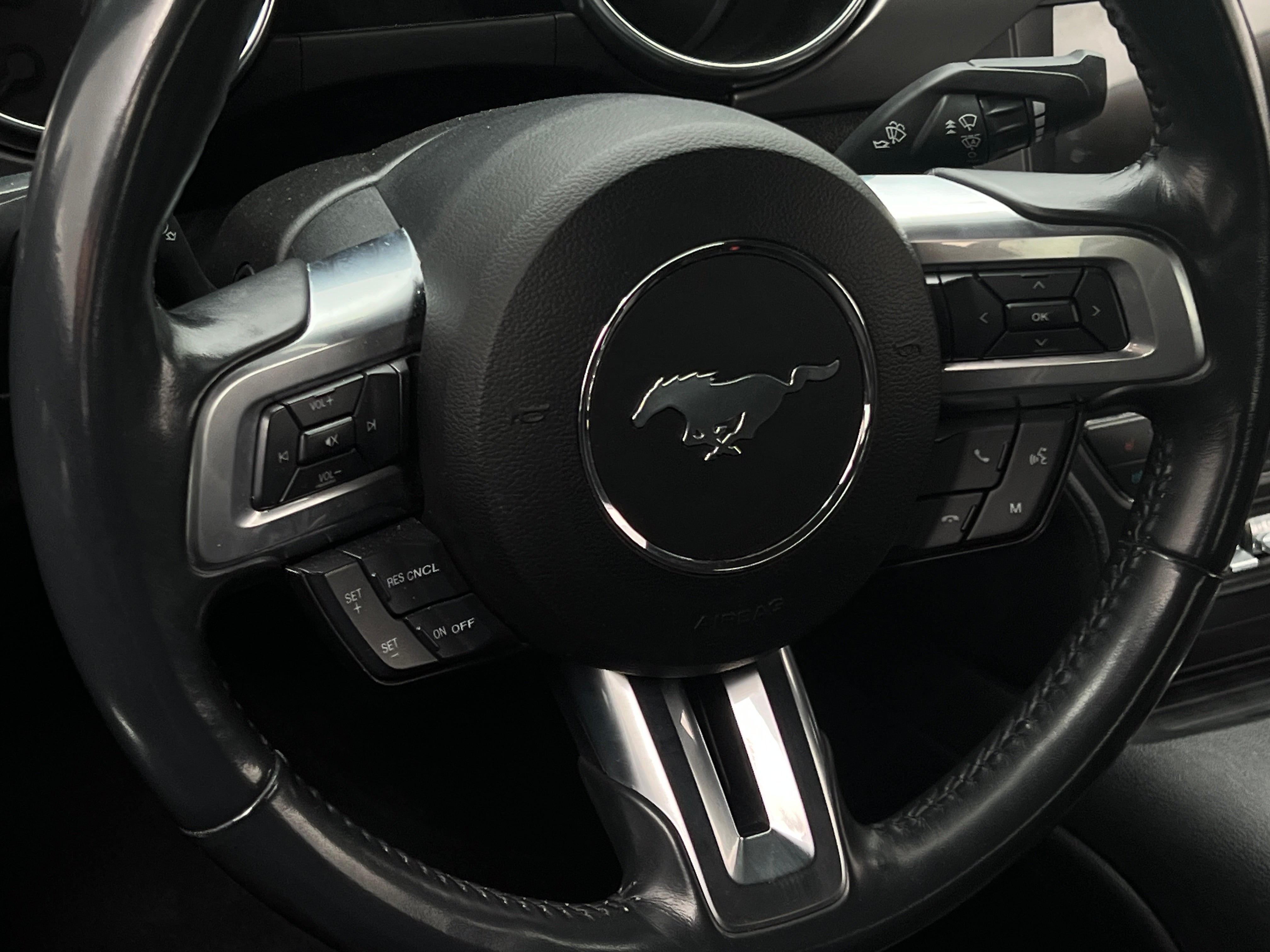 2023 Ford Mustang  4