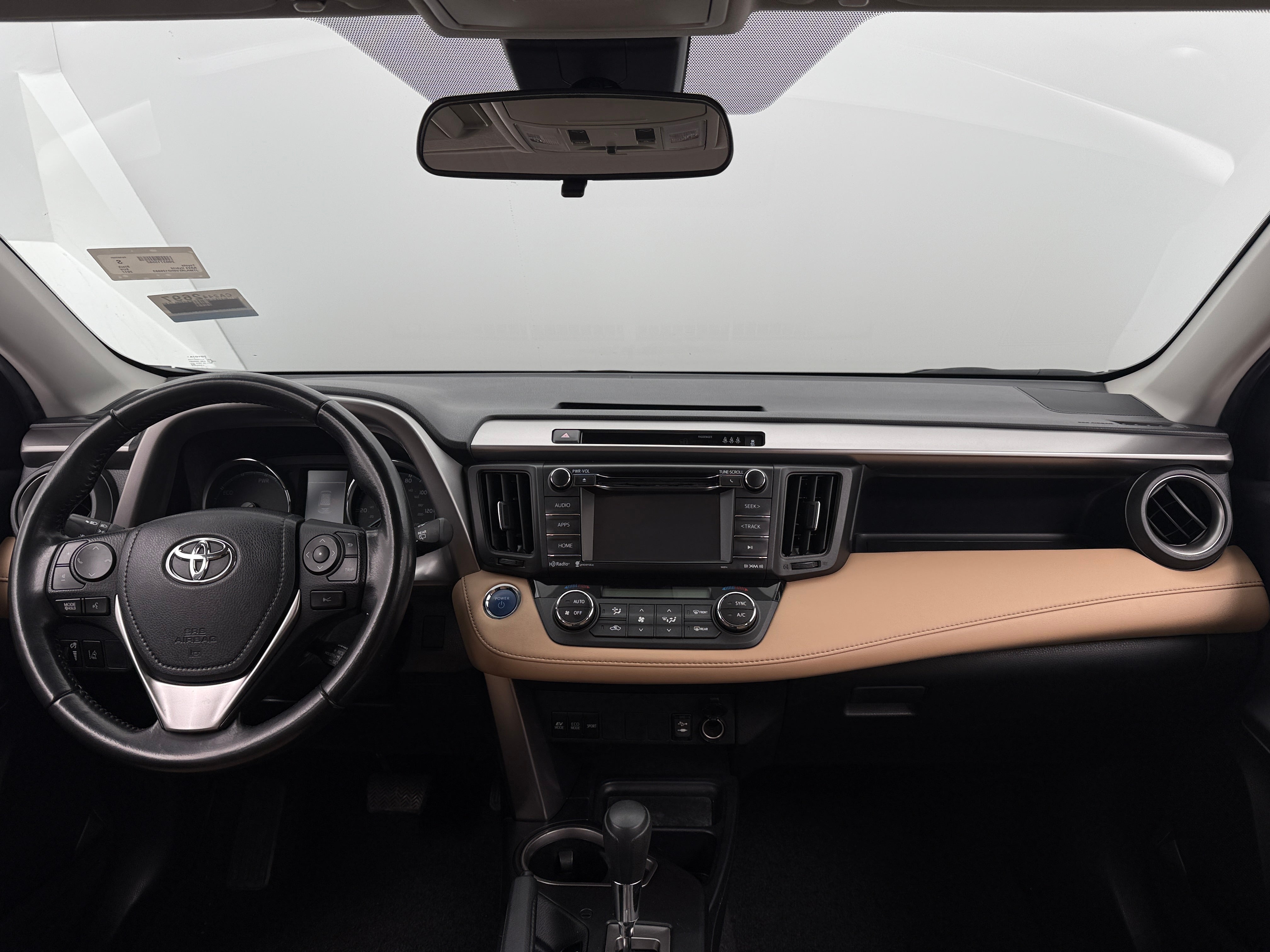 2017 Toyota RAV4 XLE 3
