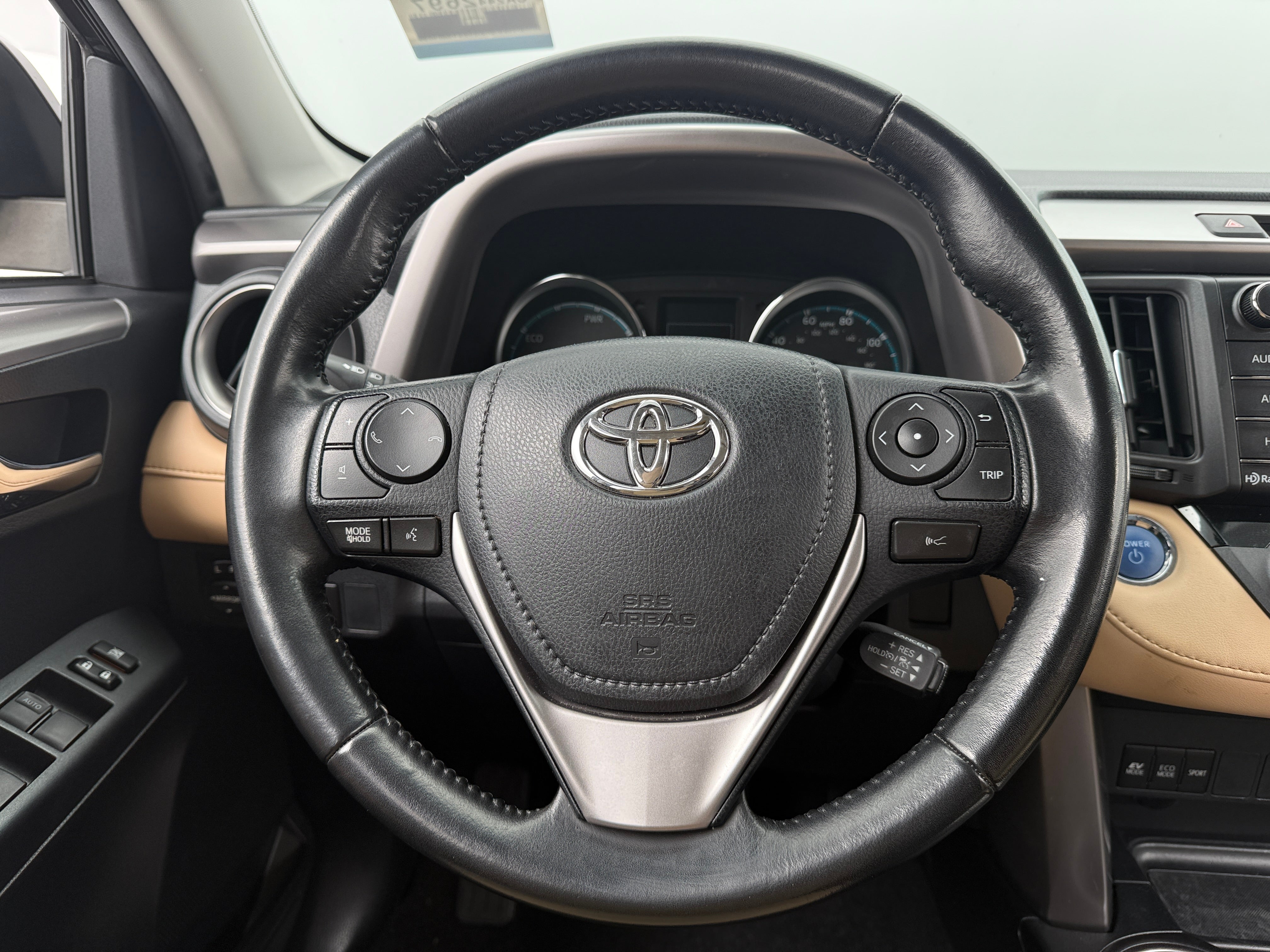 2017 Toyota RAV4 XLE 5