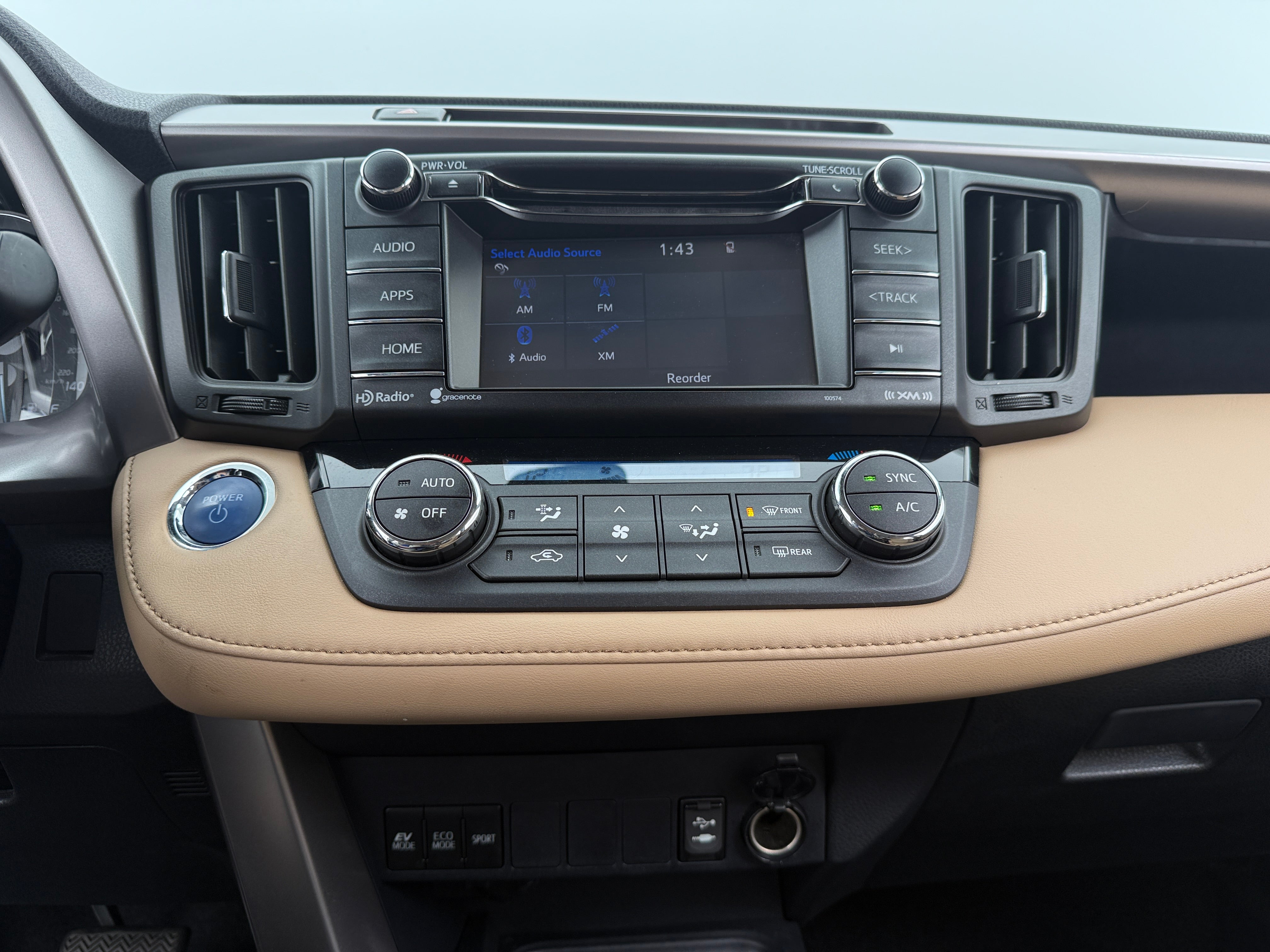 2017 Toyota RAV4 XLE 4