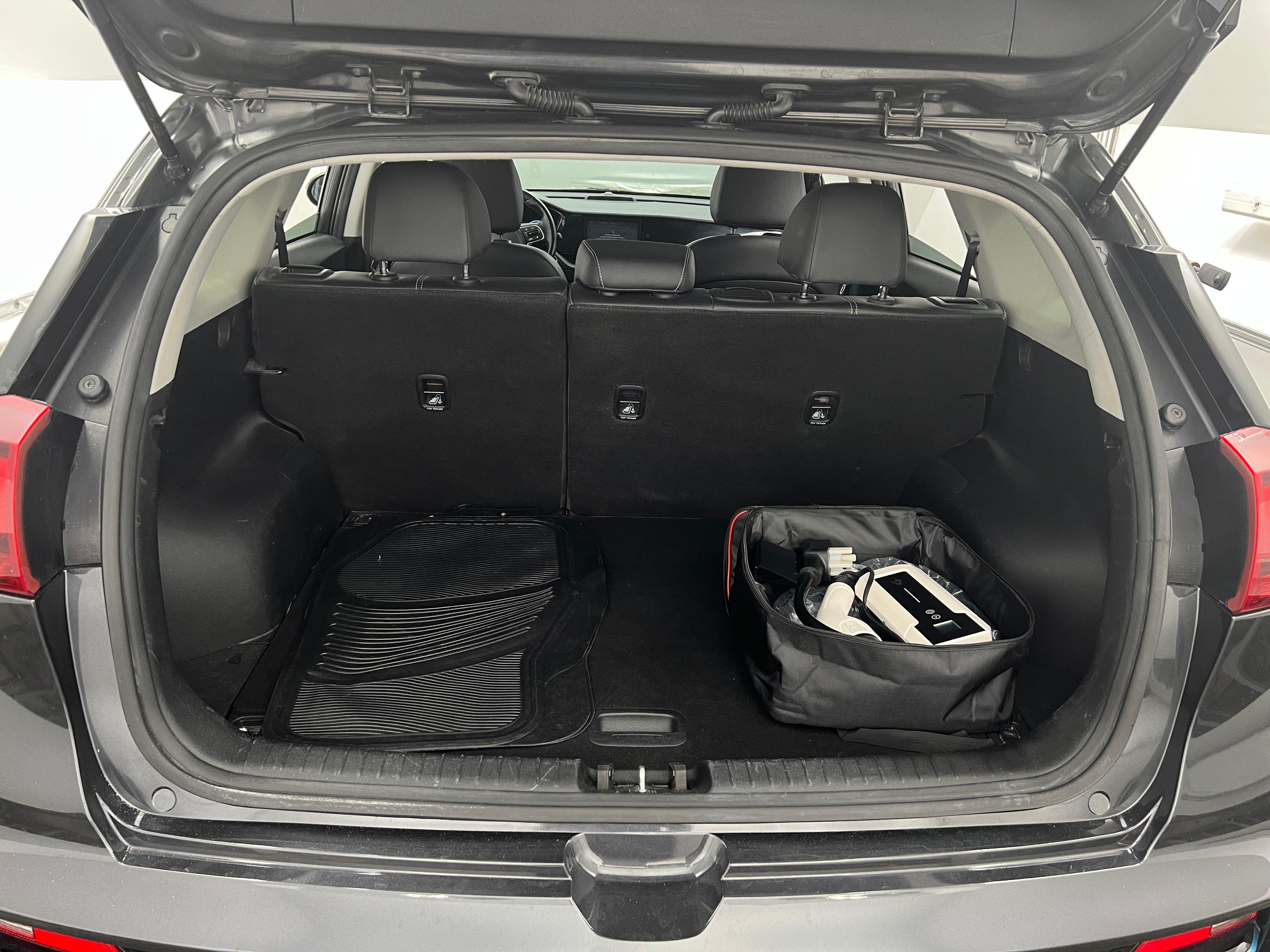 2022 Kia Niro S 7