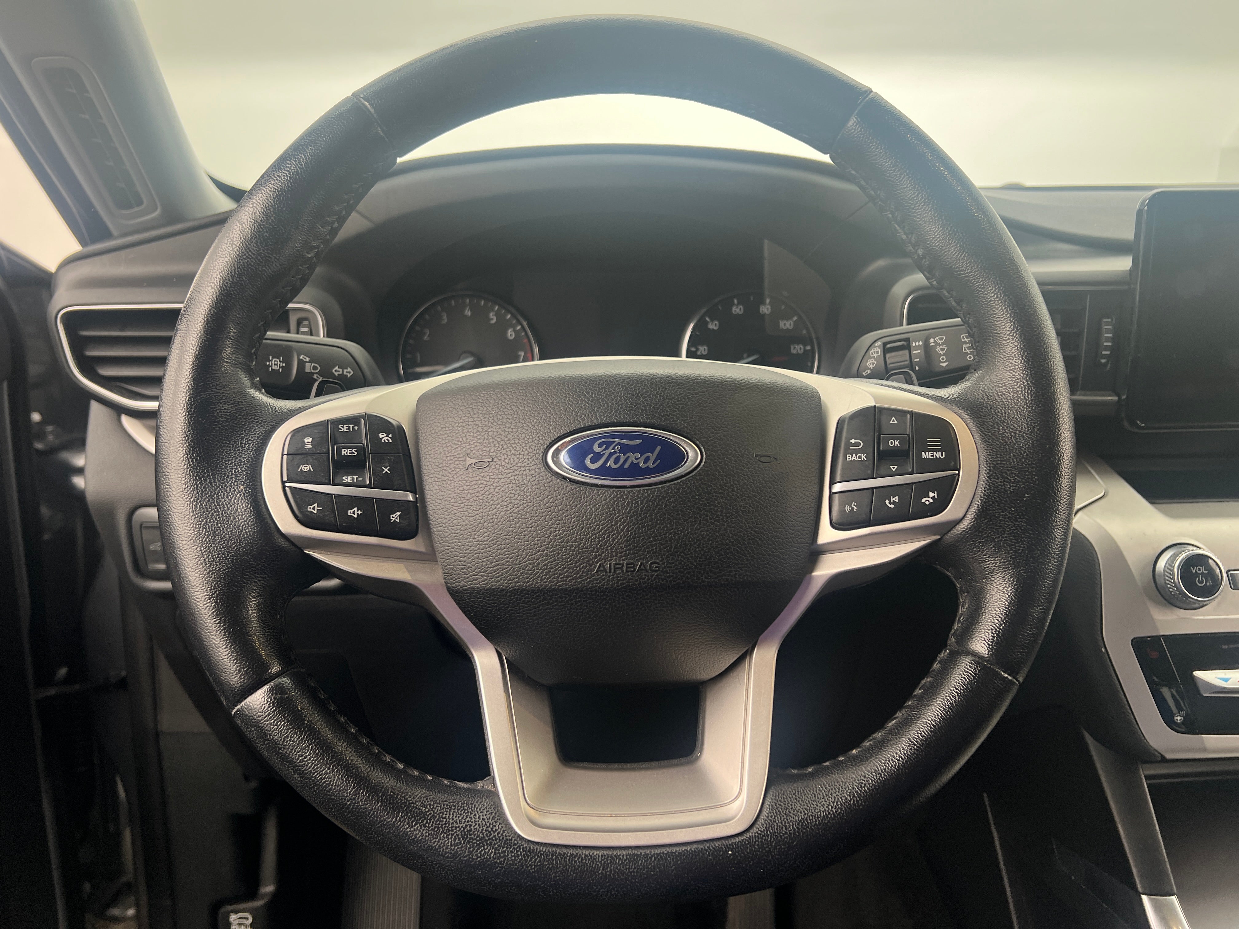2020 Ford Explorer XLT 5