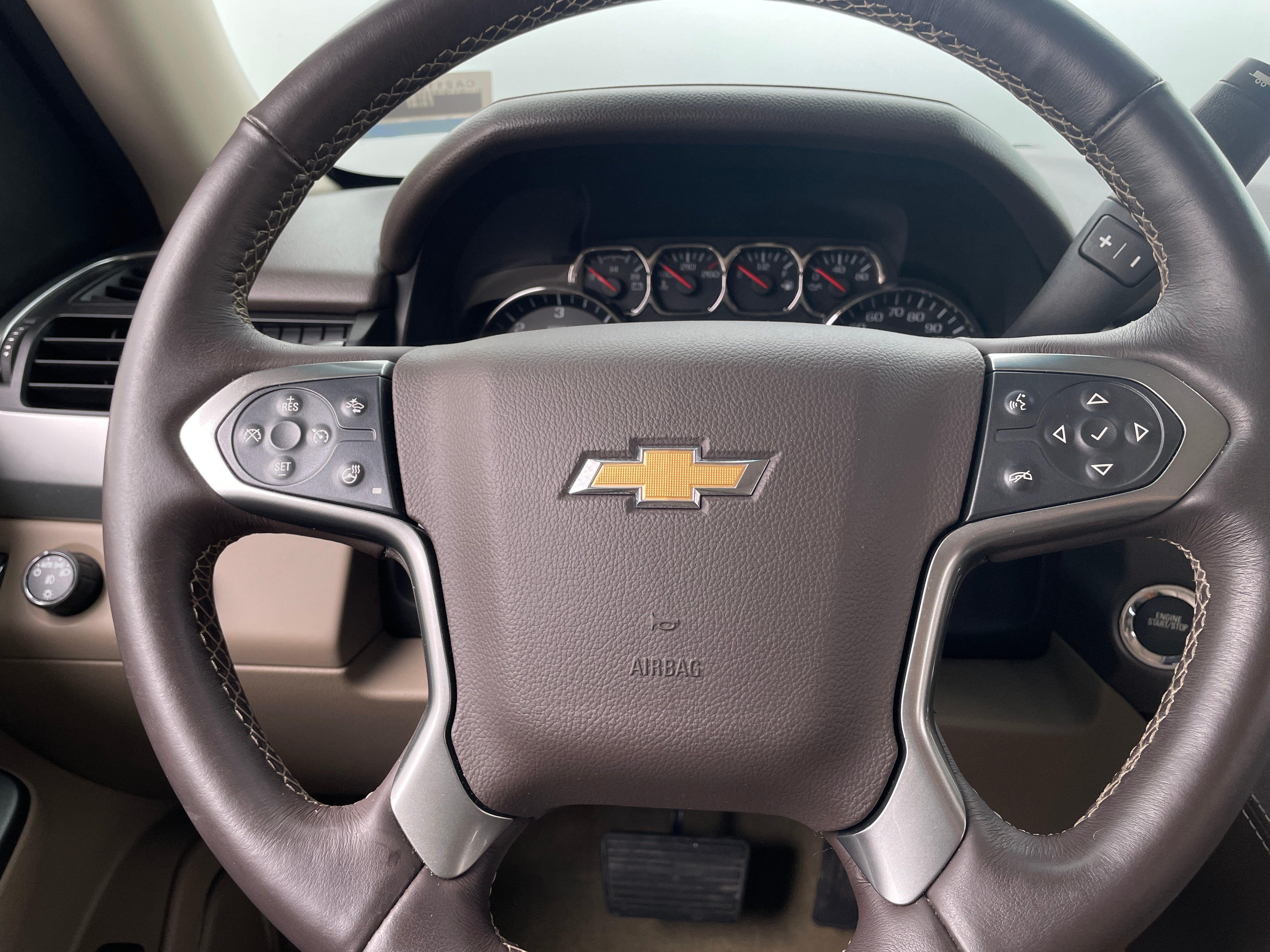 2015 Chevrolet Tahoe LTZ 4