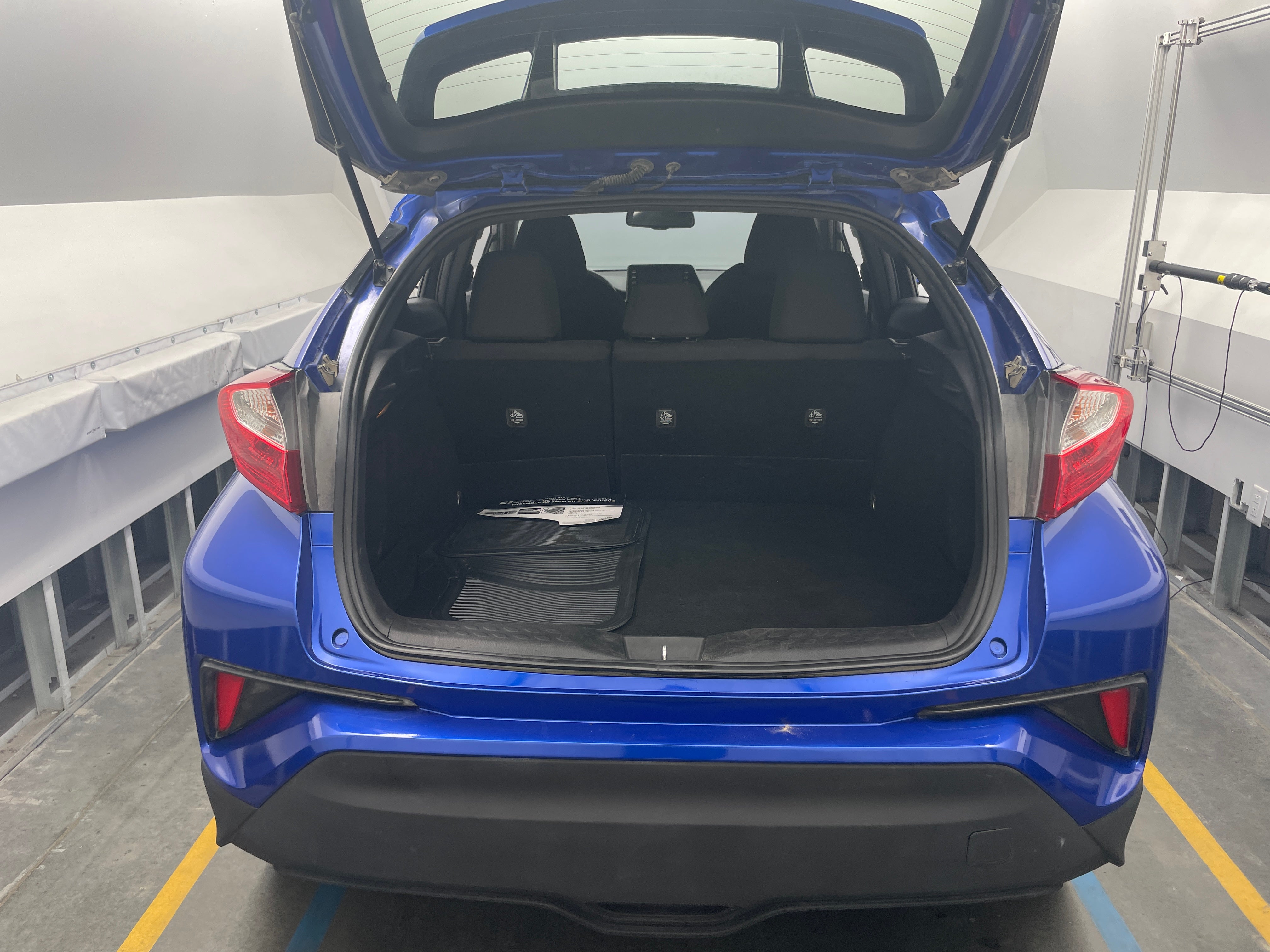 2019 Toyota C-HR LE 7
