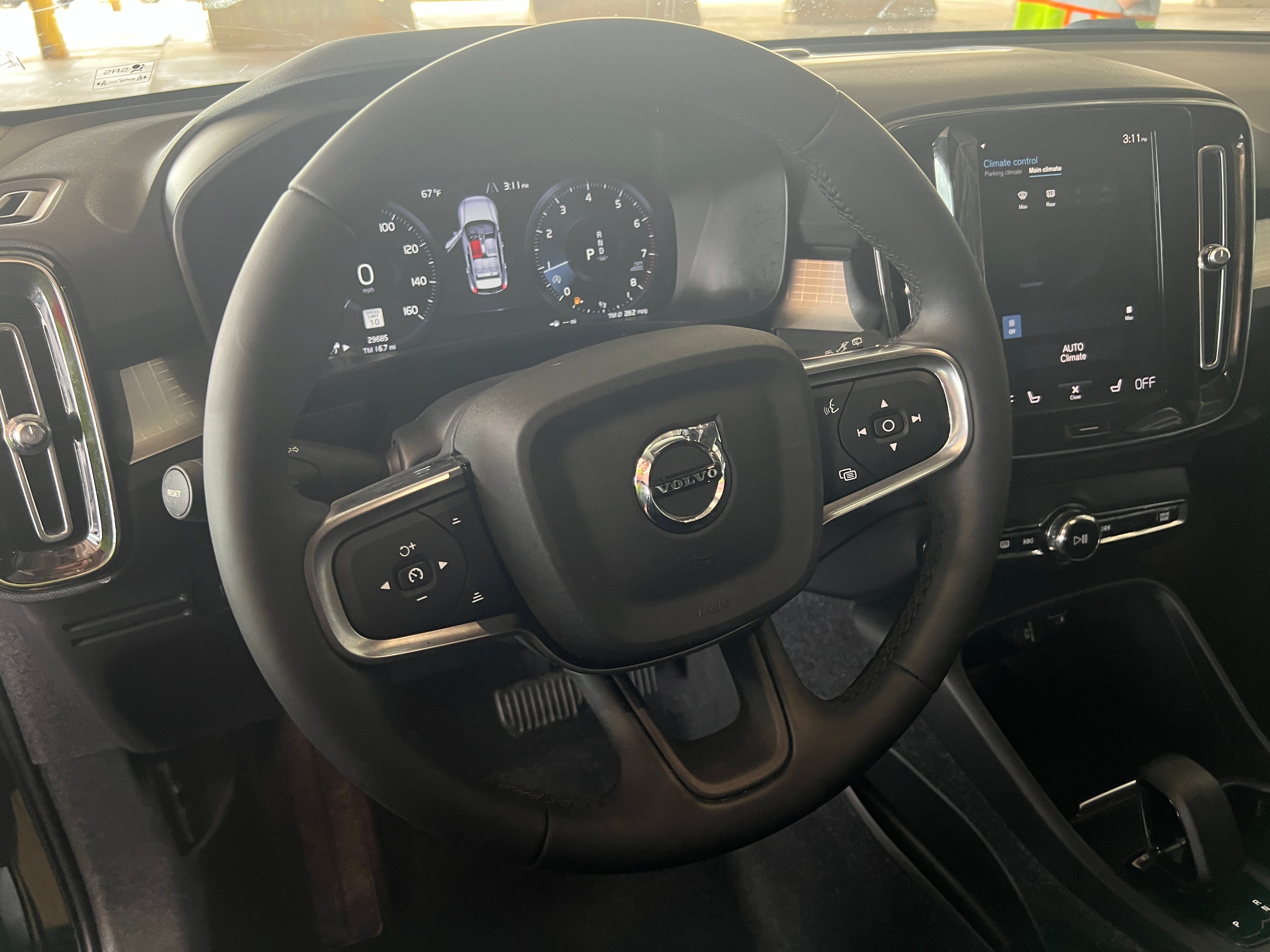 2022 Volvo XC40 T4 Momentum 5