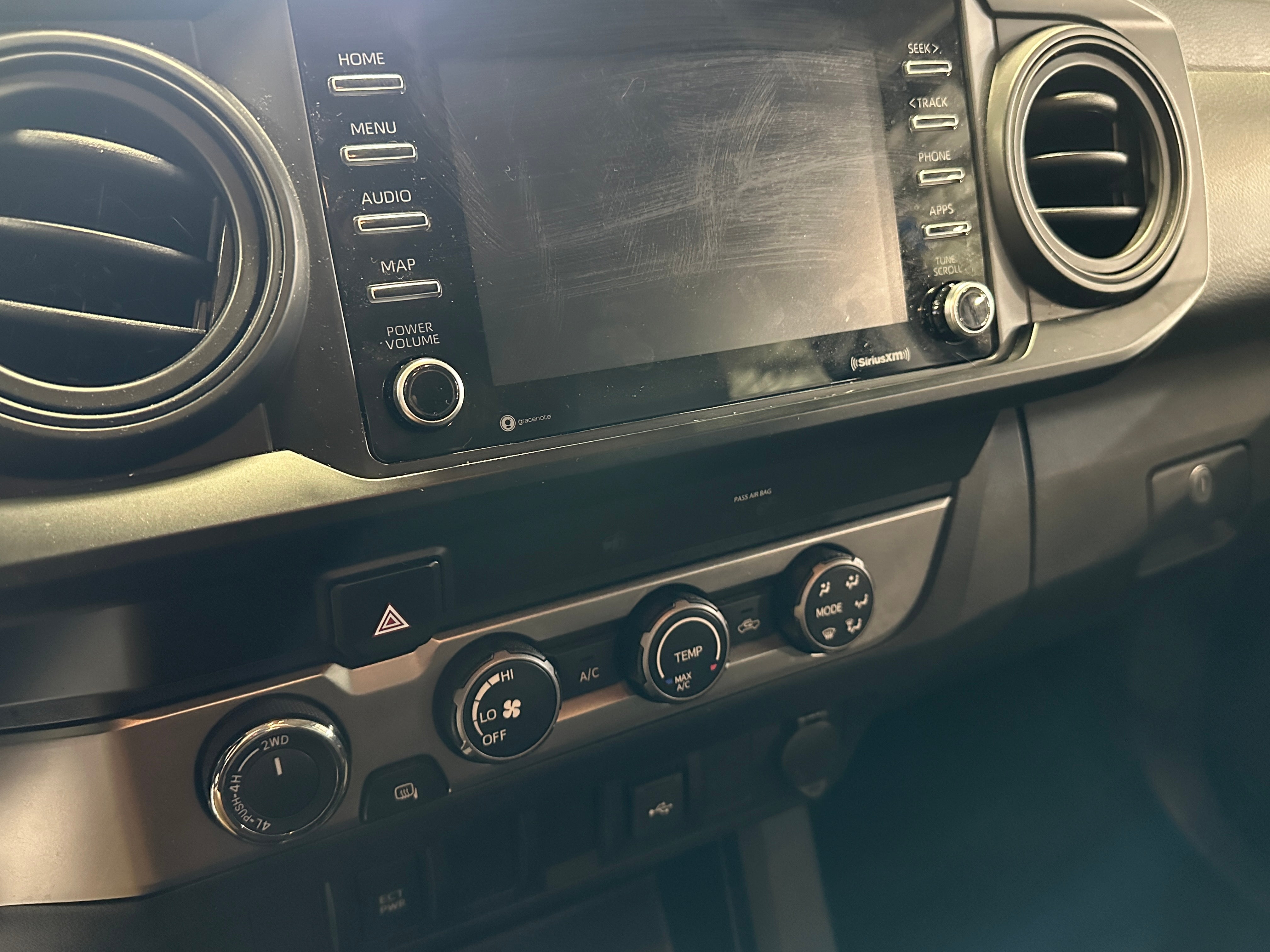 2020 Toyota Tacoma SR5 4