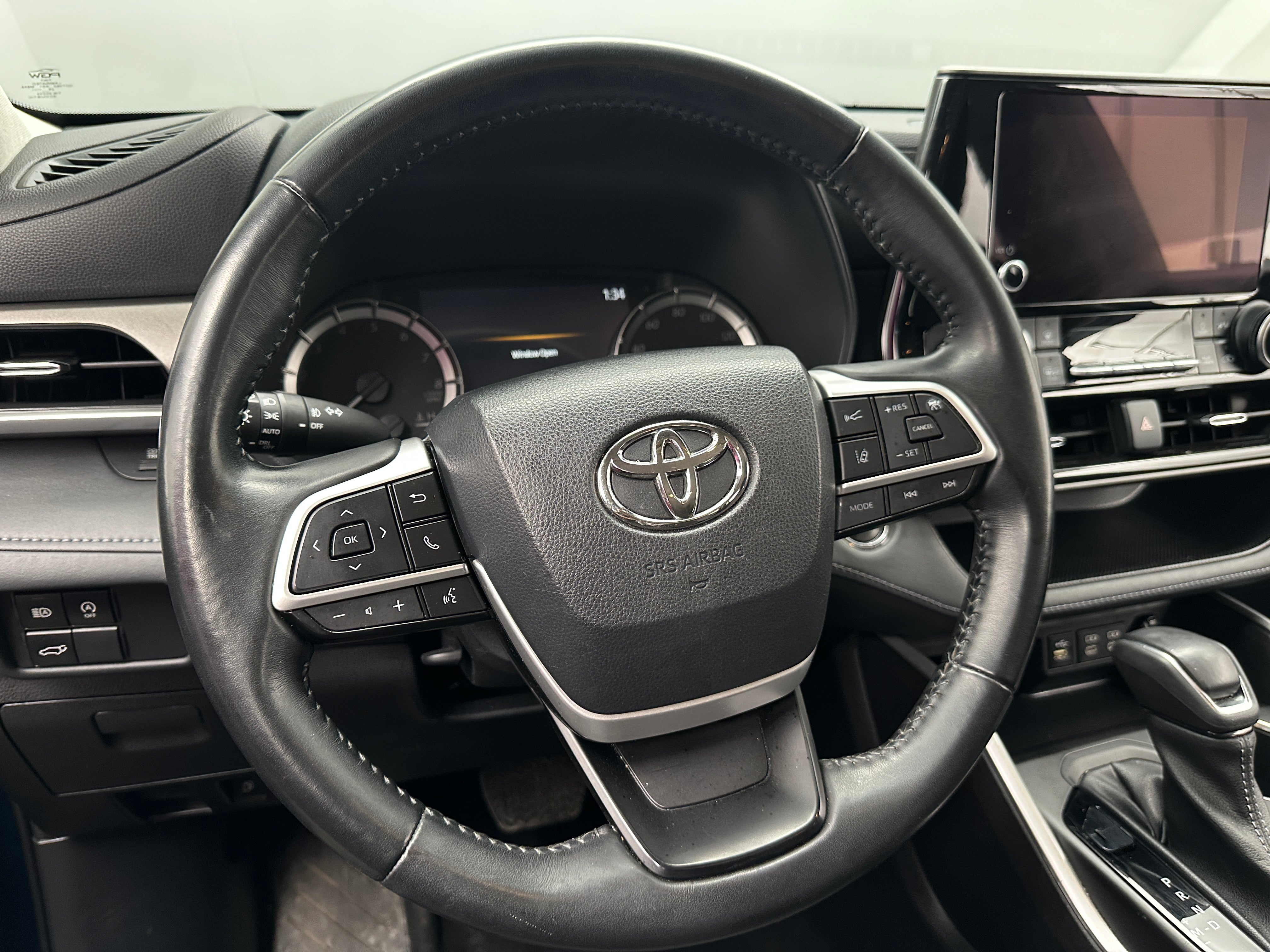 Thumbnail: 2023 Toyota Highlander - 5